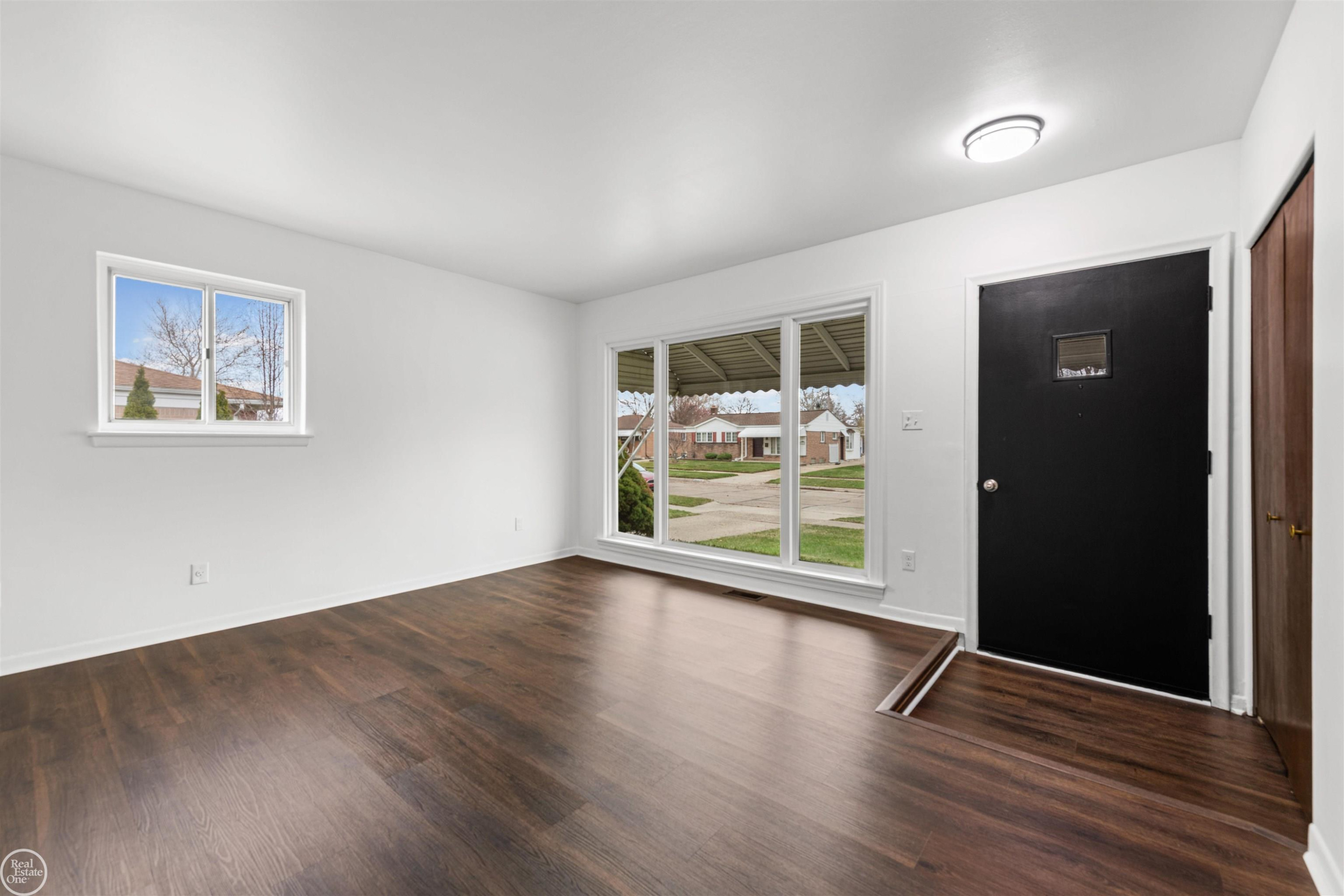 26627 Norma Street, Warren, MI 48089 — Photo 6