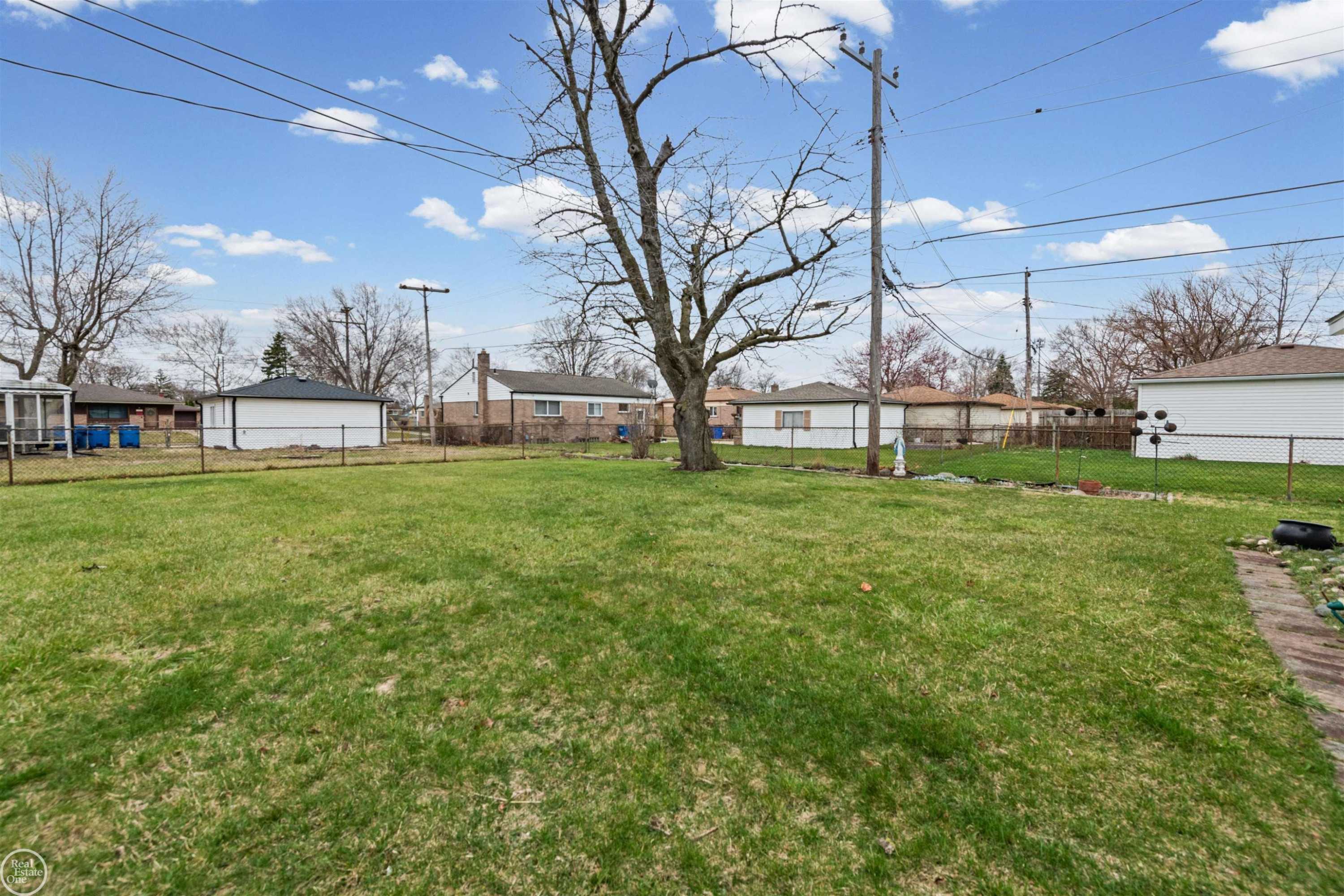 26627 Norma Street, Warren, MI 48089 — Photo 33