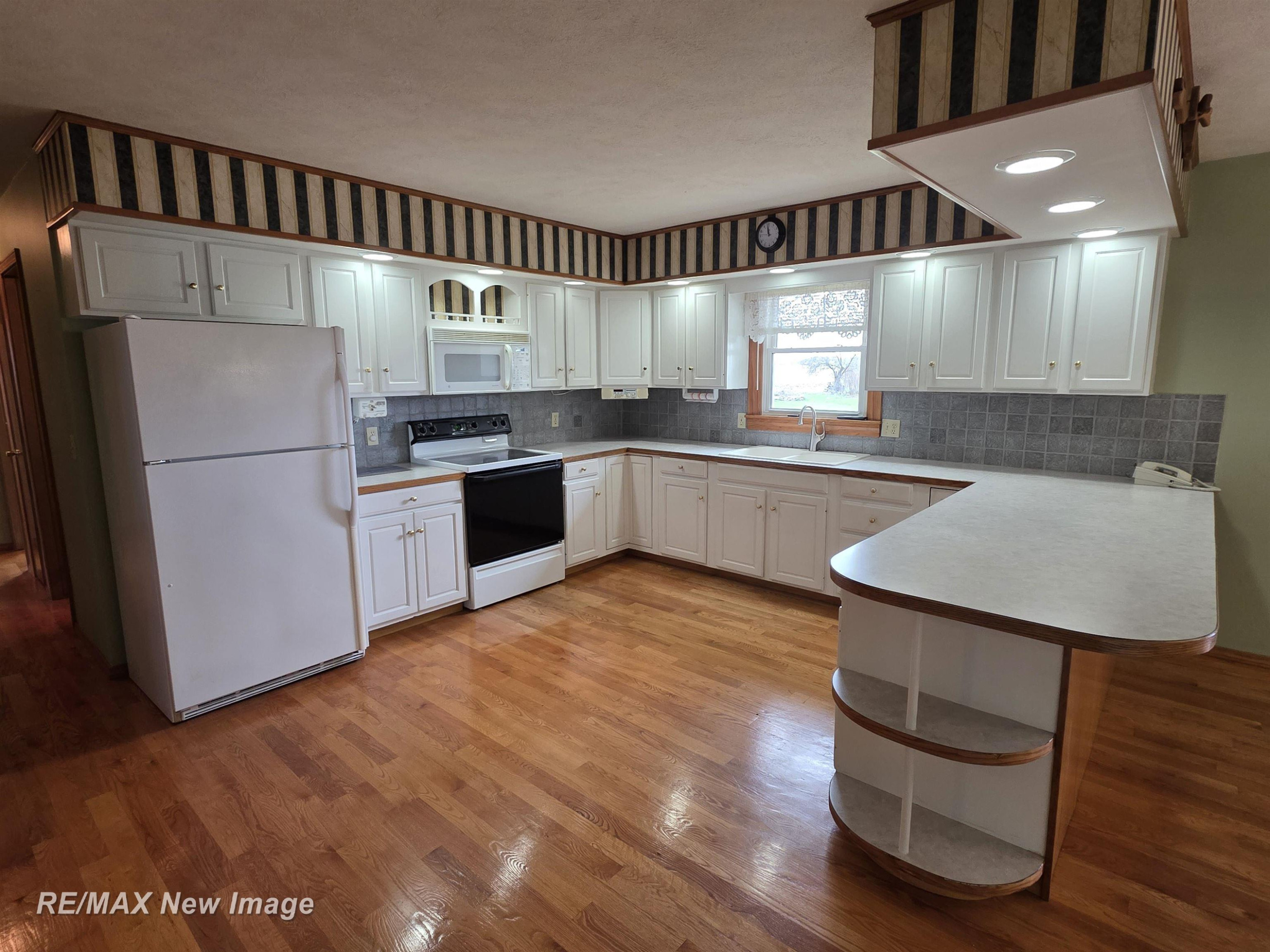 8781 N State Road, Chesaning, MI 48616 — Photo 12