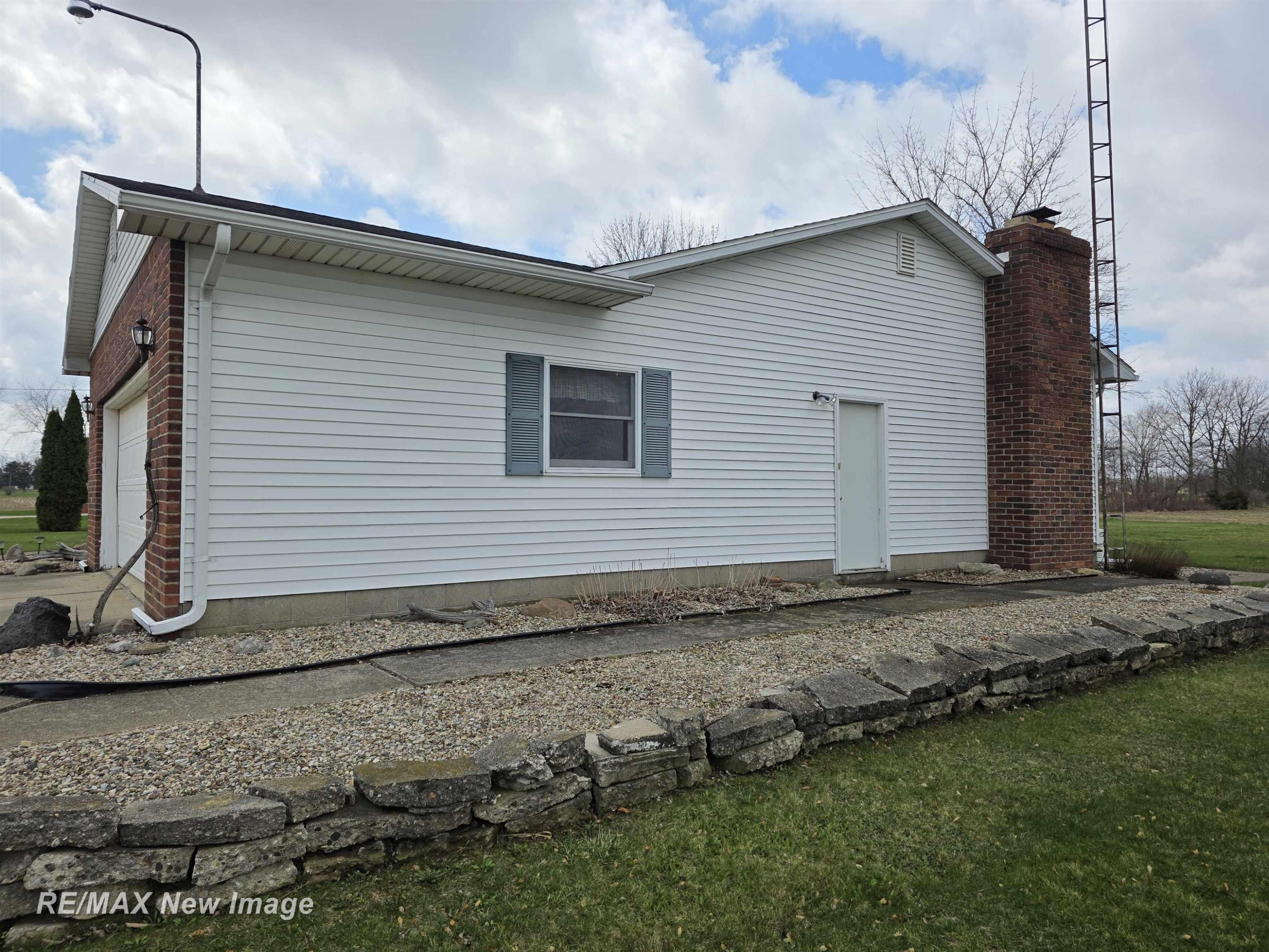 8781 N State Road, Chesaning, MI 48616 — Photo 38