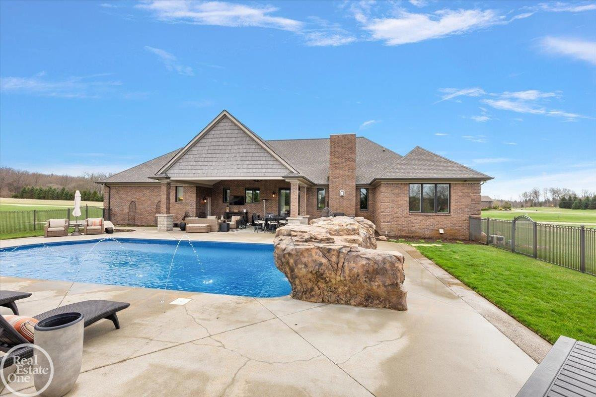 69211 Meadowbrook Lane, Unit #1, MI 48065 — Photo 8