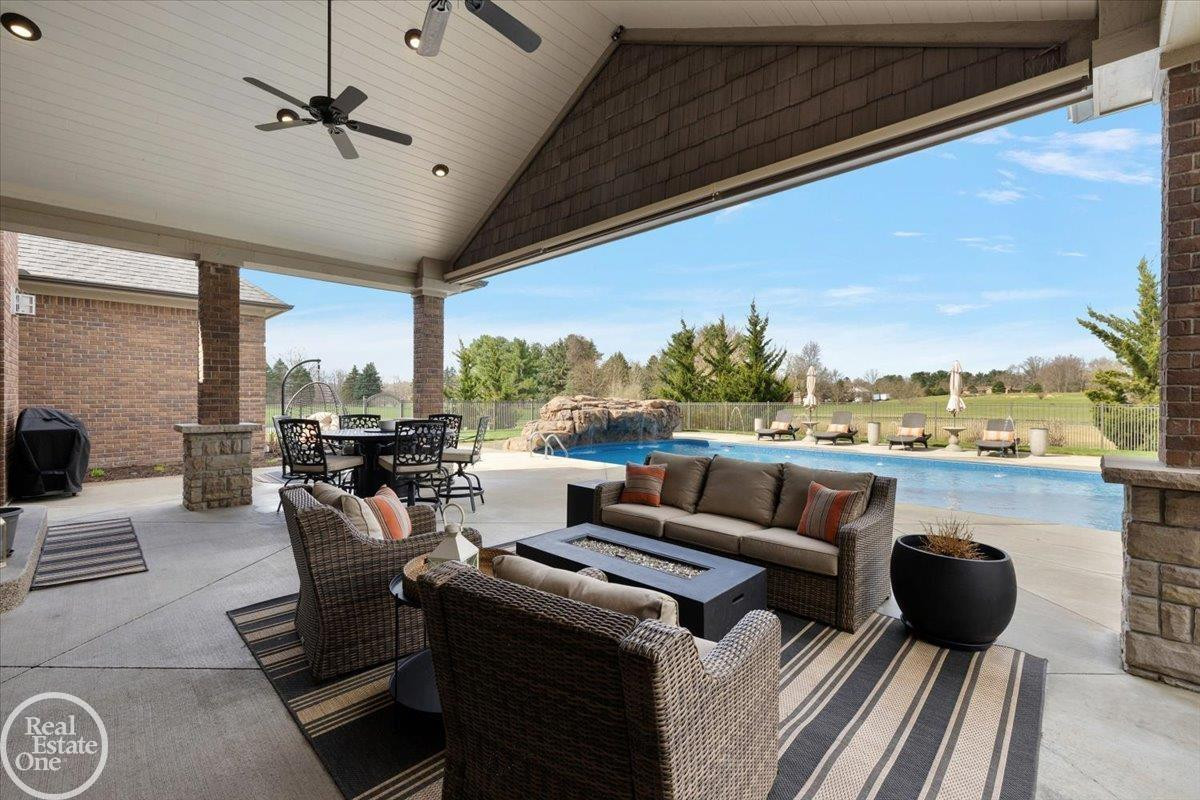 69211 Meadowbrook Lane, Unit #1, MI 48065 — Photo 9