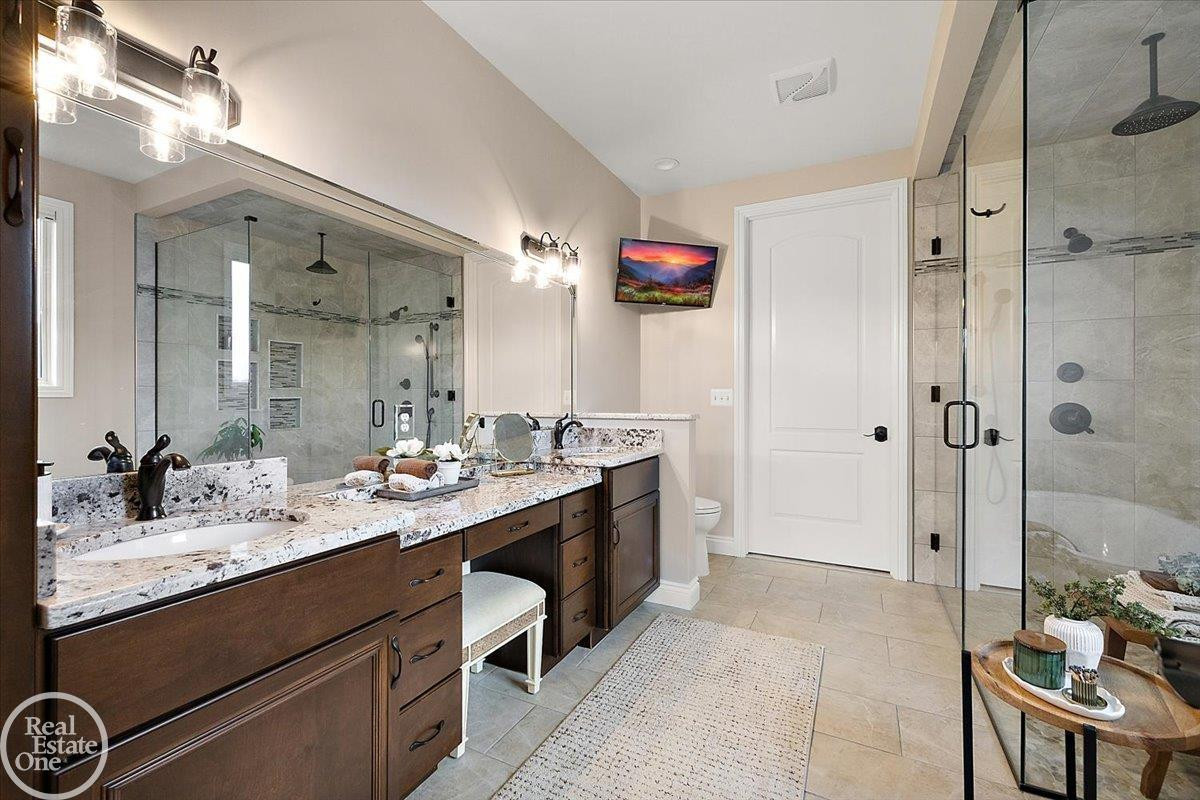 69211 Meadowbrook Lane, Unit #1, MI 48065 — Photo 33