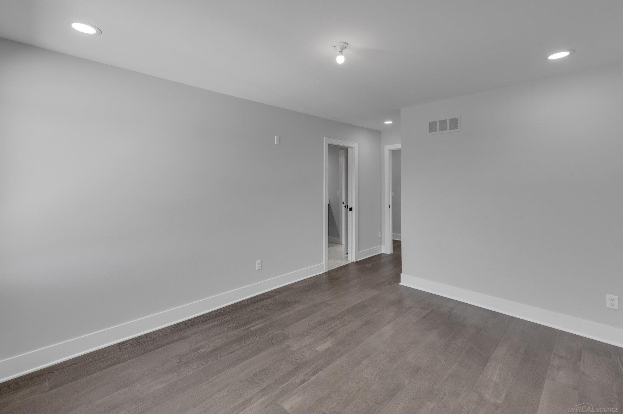 49940 Langford Drive, Macomb, MI 48044 — Photo 23