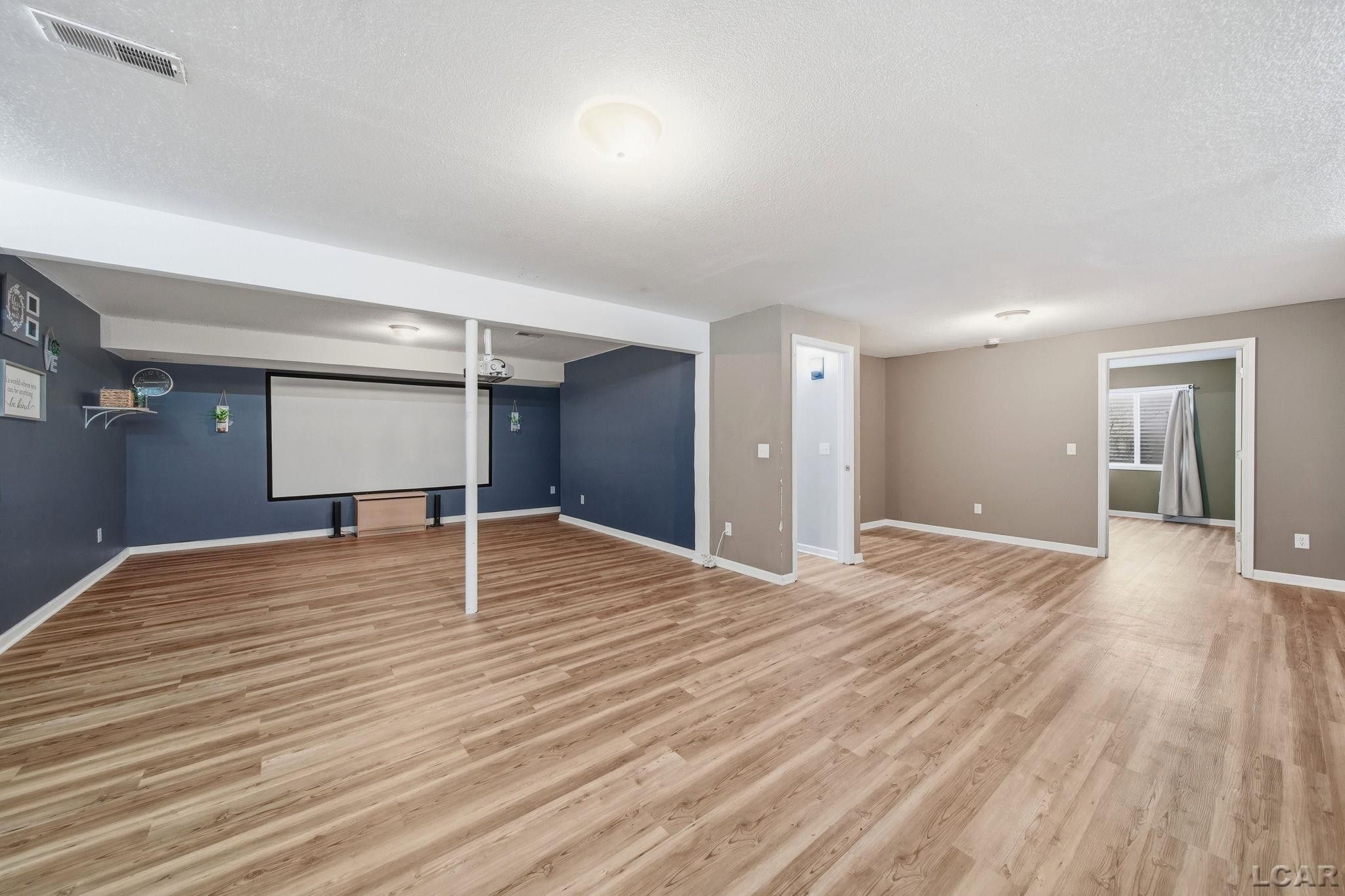 1955 Harold Street, Adrian, MI 49221 — Photo 23
