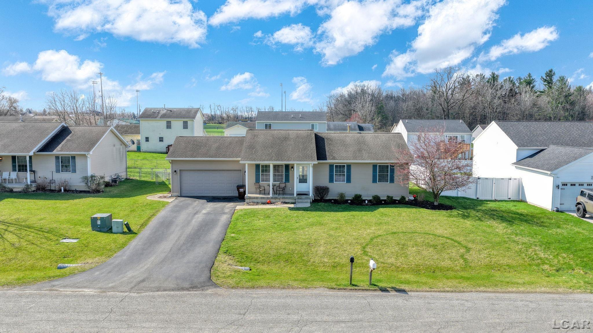 1955 Harold Street, Adrian, MI 49221 — Photo 28