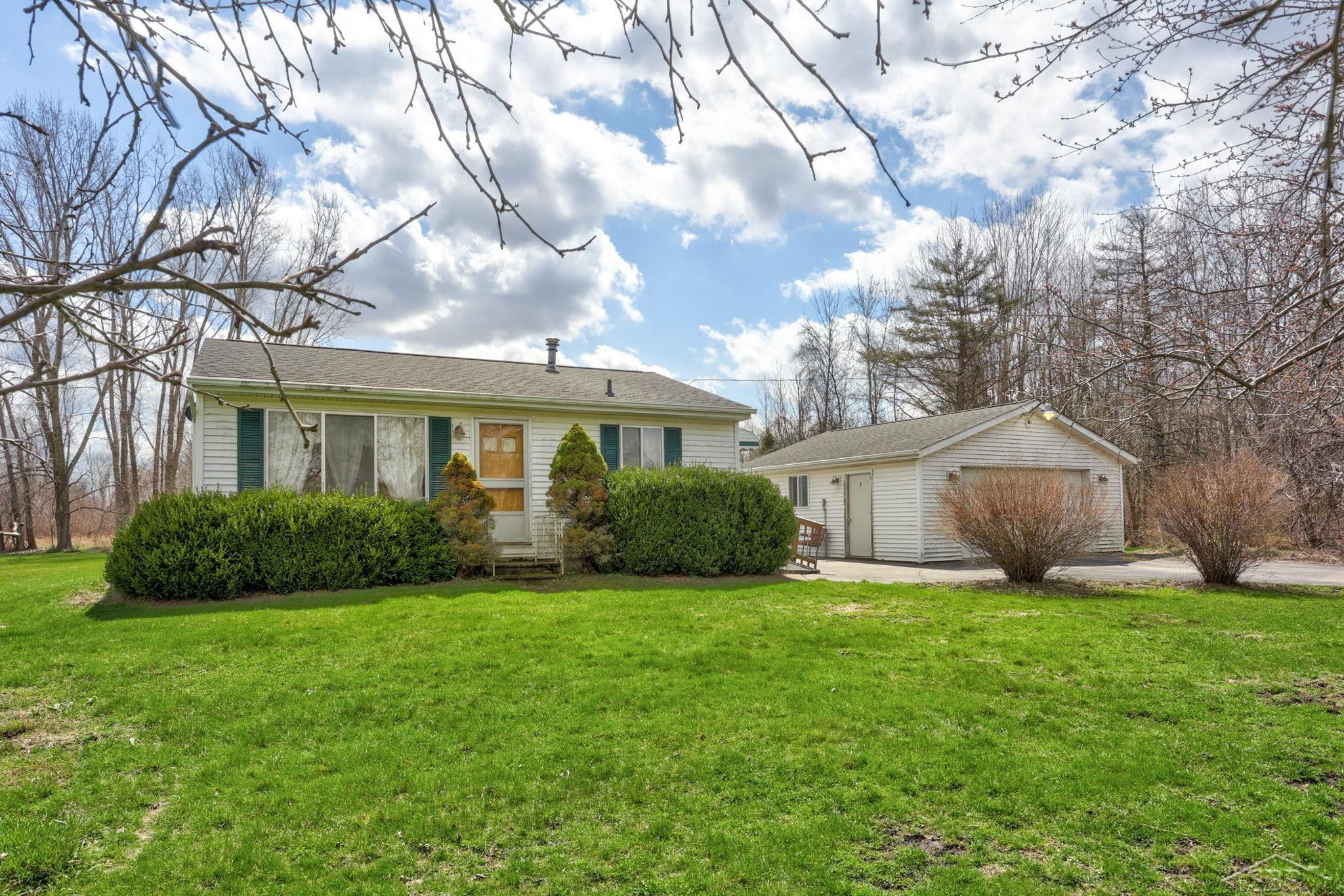 714 E North Street, Saint Charles, MI 48655 — front exterior