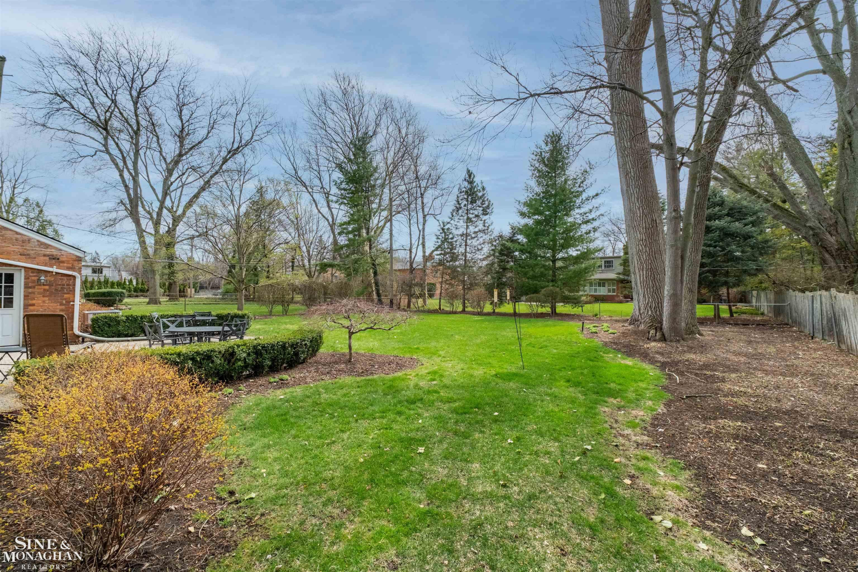 171 Moran Road, Grosse Pointe Farms, MI 48236 — Photo 2