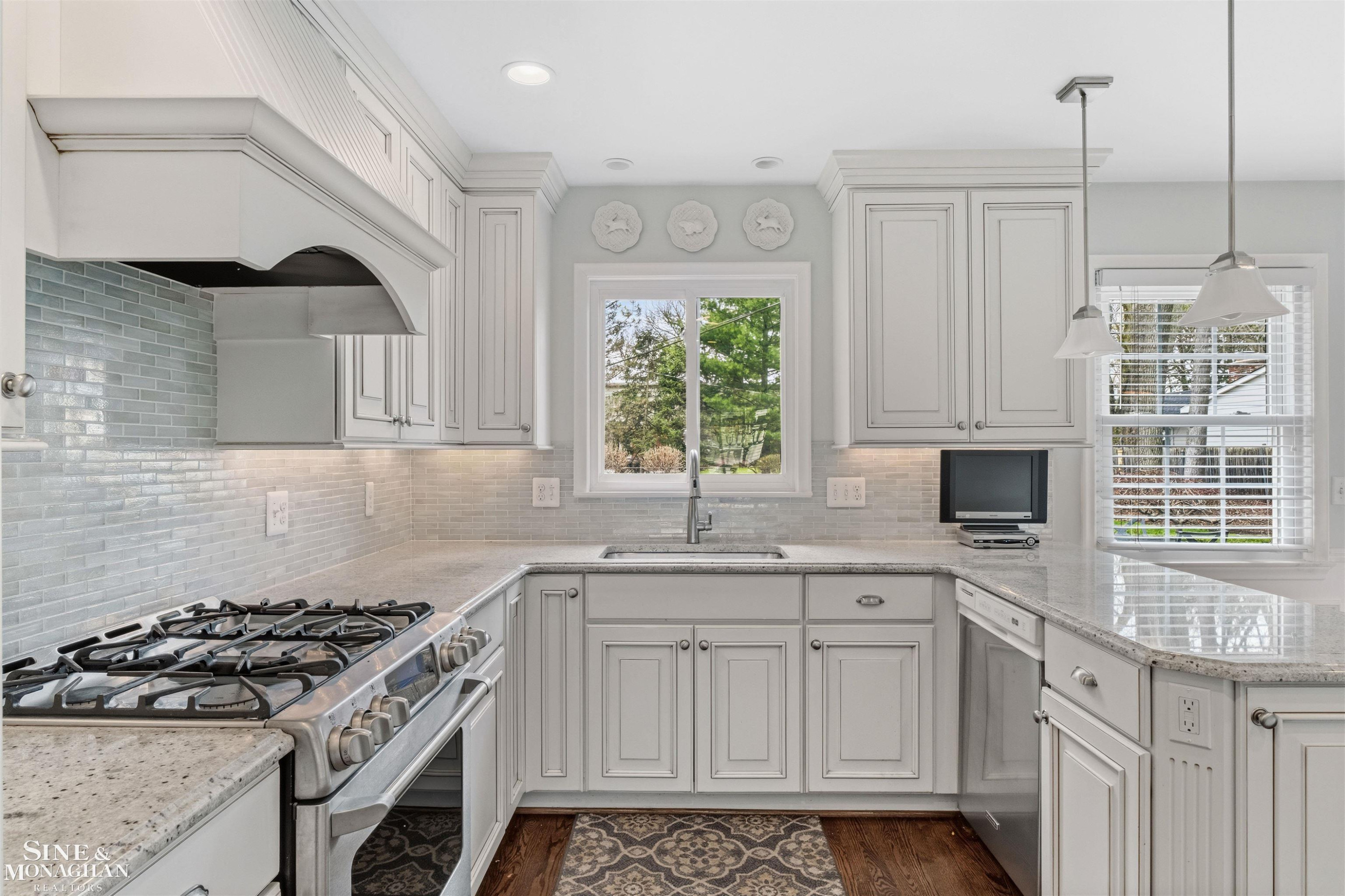 171 Moran Road, Grosse Pointe Farms, MI 48236 — Photo 15