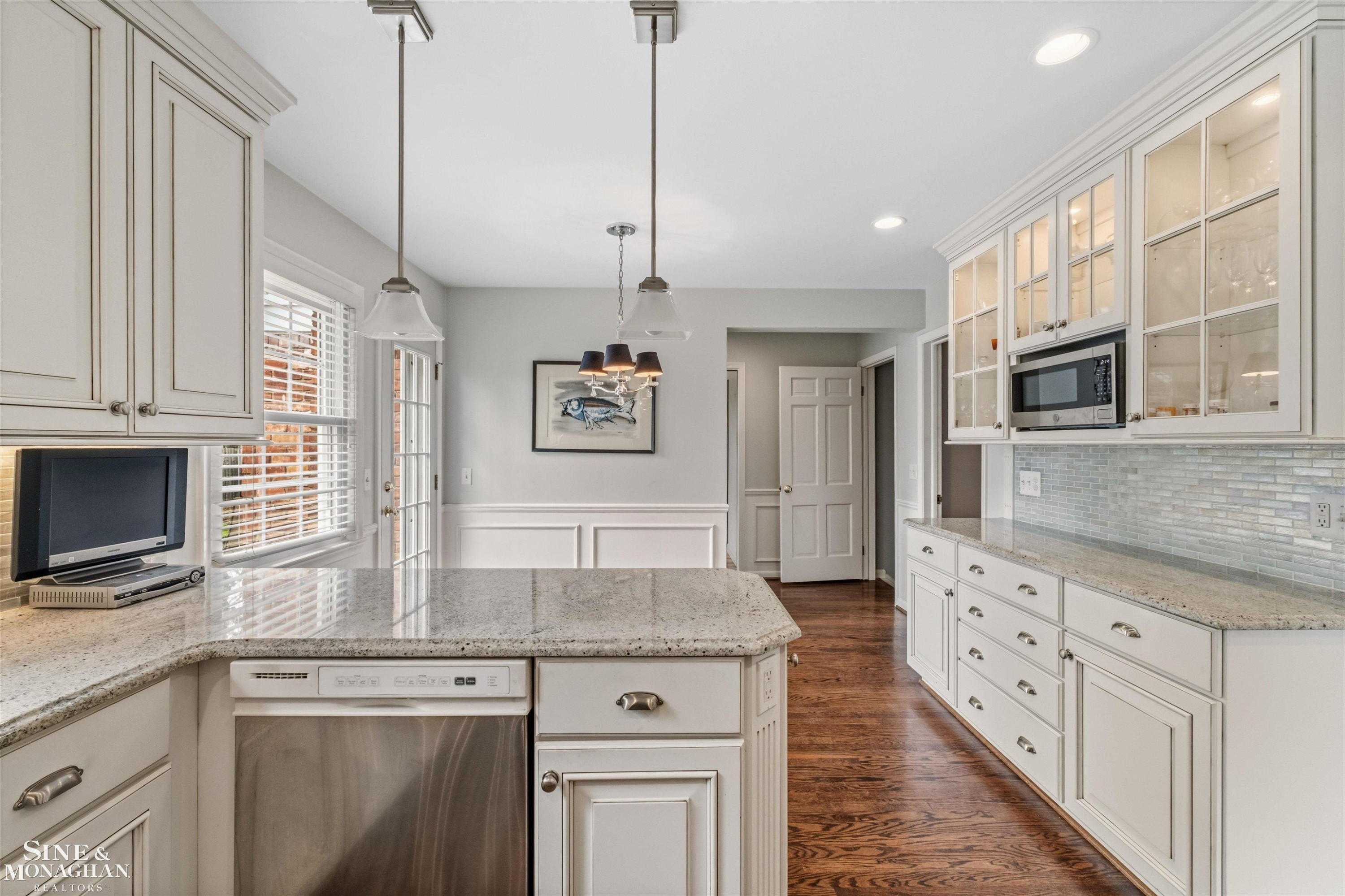 171 Moran Road, Grosse Pointe Farms, MI 48236 — Photo 17