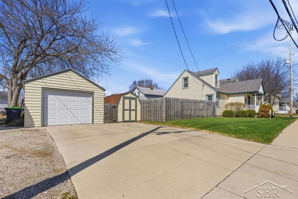 109 N Johnson Street, Bay City, MI 48708 — Photo 32