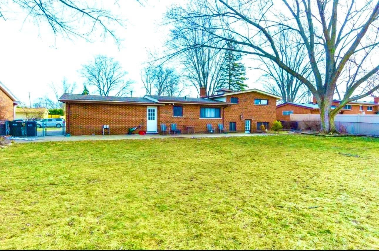 8729 KIDLEY Drive Drive, Sterling Heights, MI 48314 — Photo 4