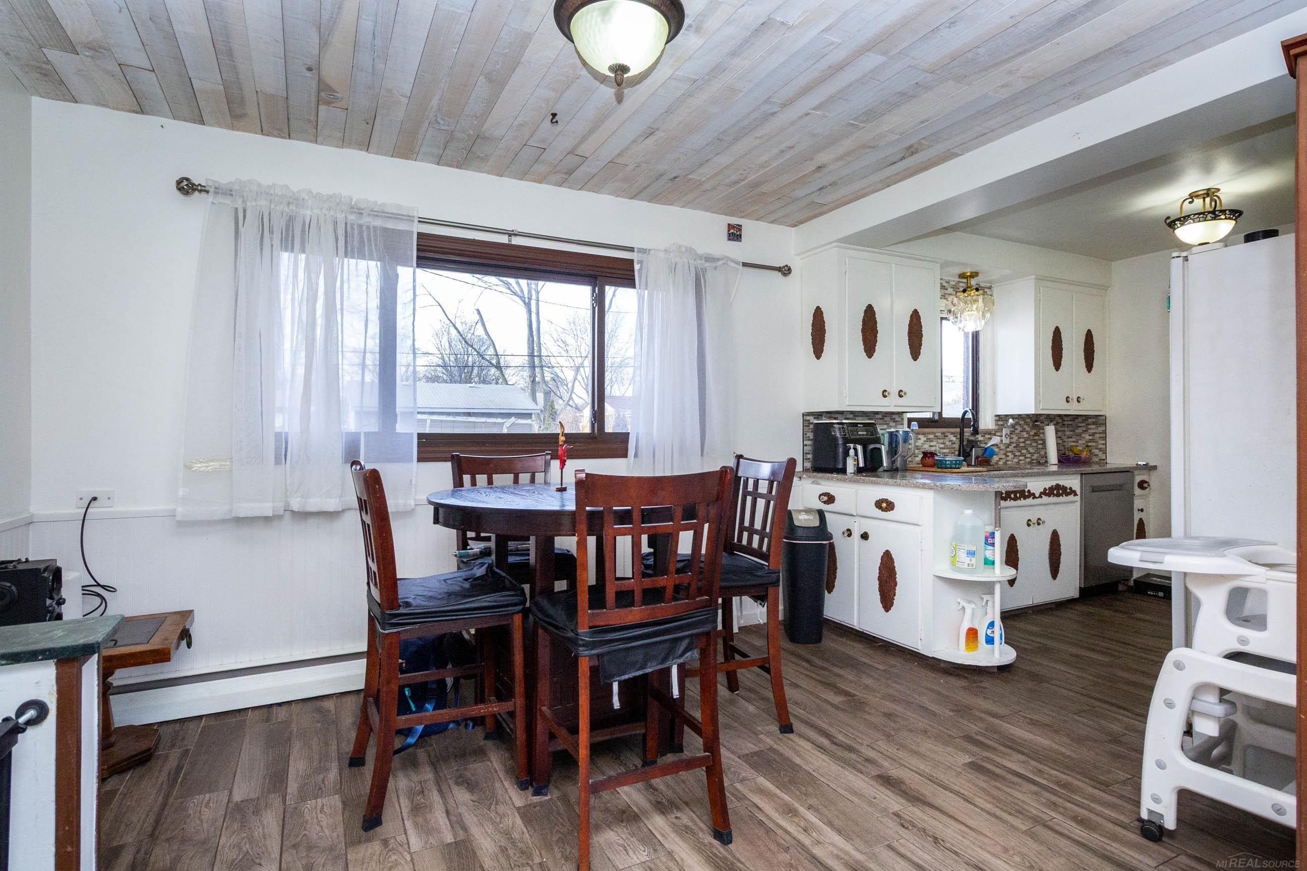 8729 KIDLEY Drive Drive, Sterling Heights, MI 48314 — Photo 12