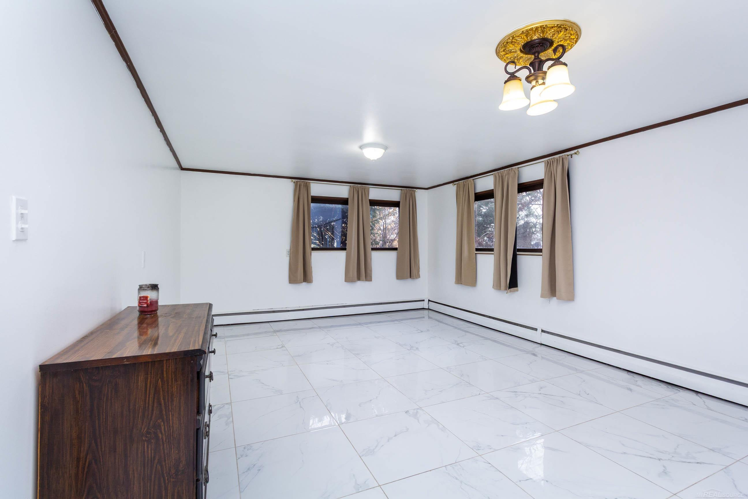 8729 KIDLEY Drive Drive, Sterling Heights, MI 48314 — Photo 14