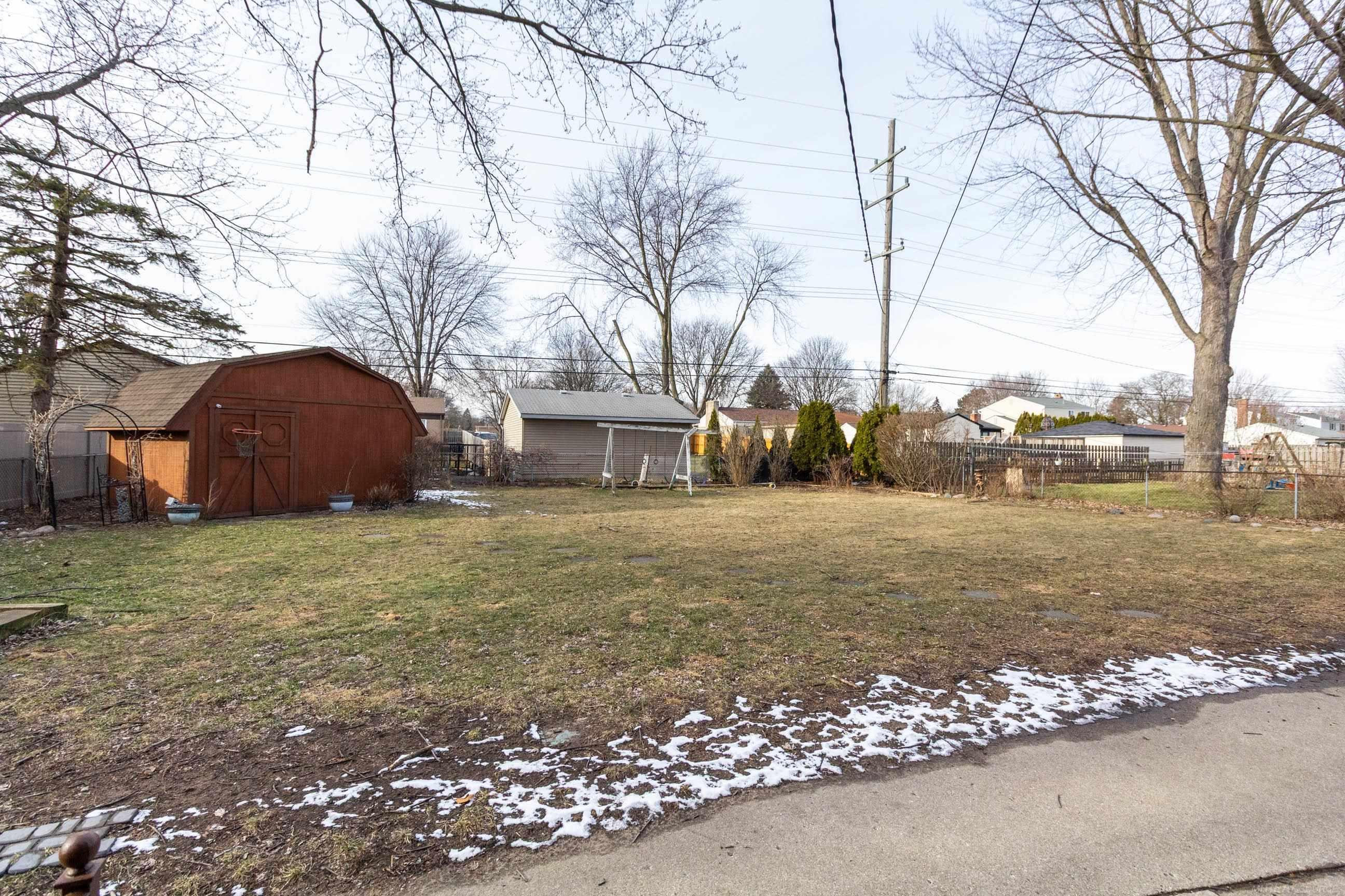 8729 KIDLEY Drive Drive, Sterling Heights, MI 48314 — Photo 29