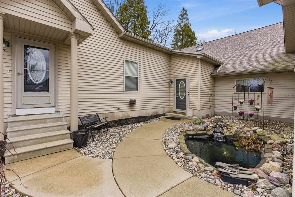 1285 W Wheeler Road, Auburn, MI 48611 — Photo 2