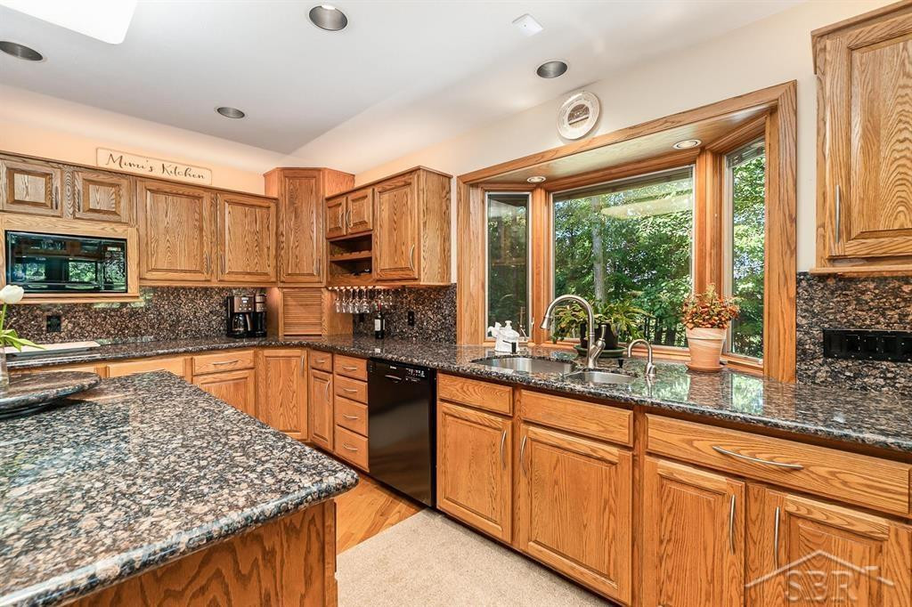 725 E Edenville Lake Road, Hope, MI 48628 — Photo 18