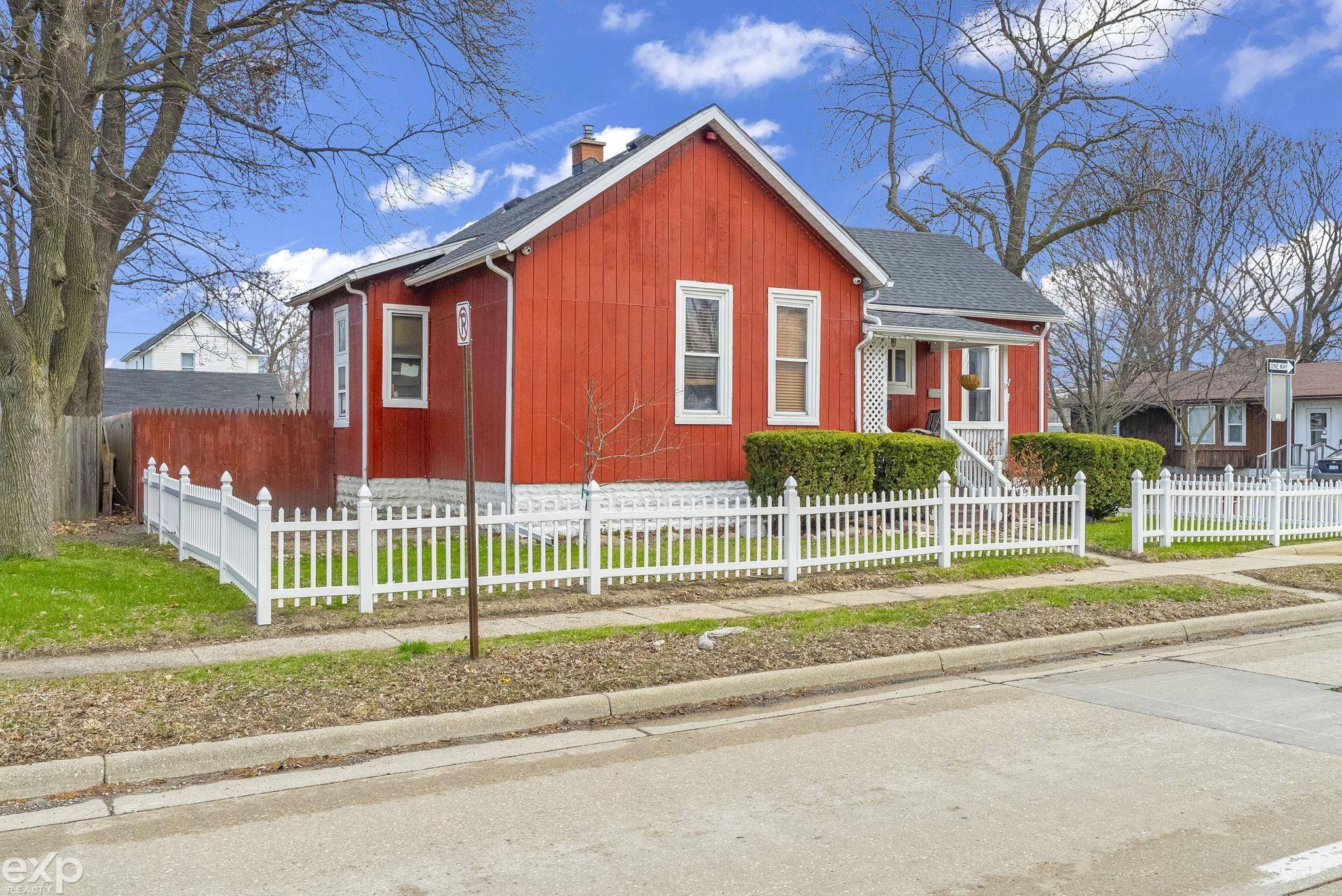 903 Oak Street, Port Huron, MI 48060 — Photo 3