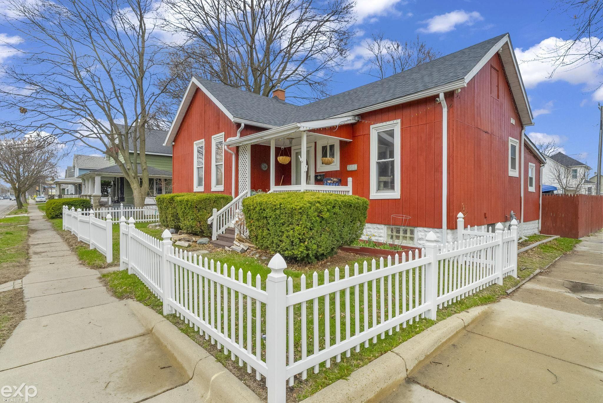 903 Oak Street, Port Huron, MI 48060 — Photo 4