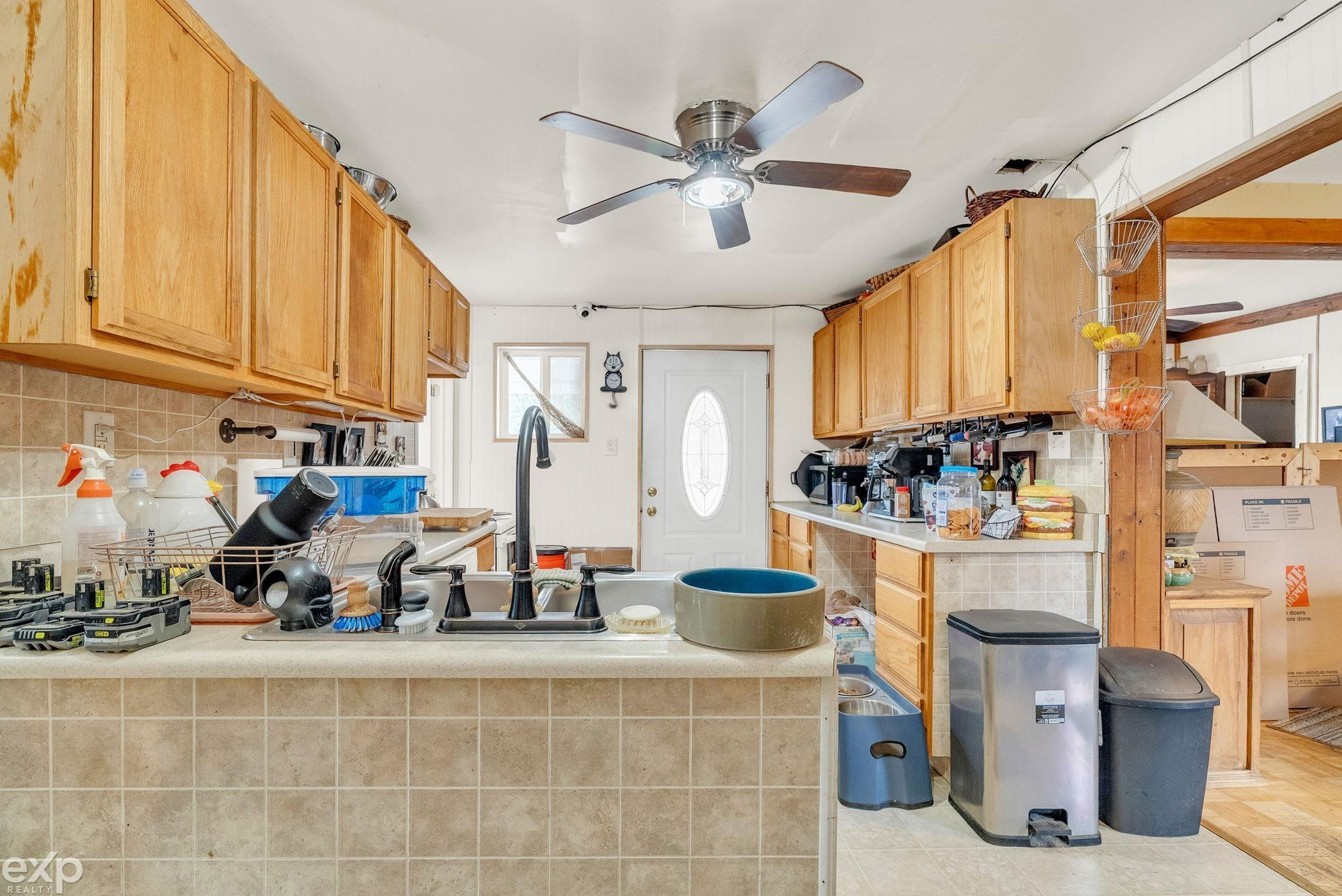903 Oak Street, Port Huron, MI 48060 — Photo 10