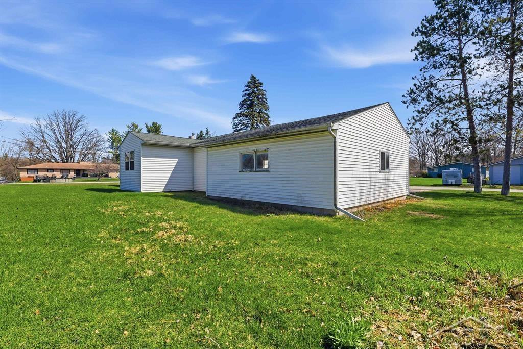 60 S Birchcrest Drive, Midland, MI 48640 — Photo 22