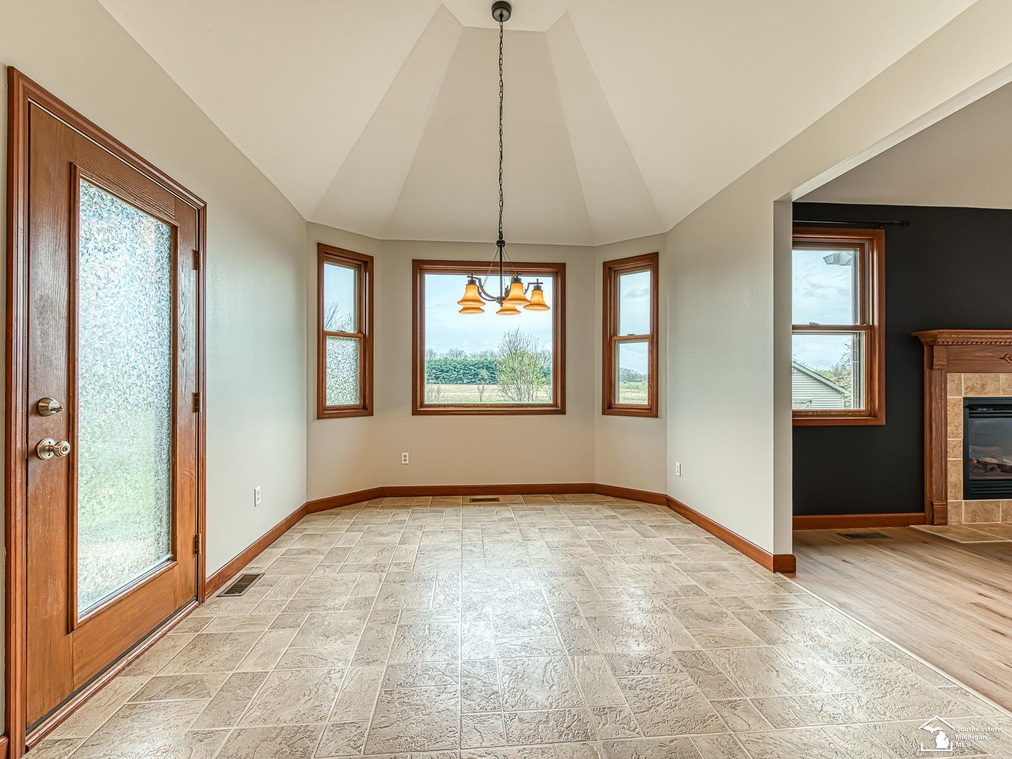 9585 Minx Road, Temperance, MI 48182 — Photo 11