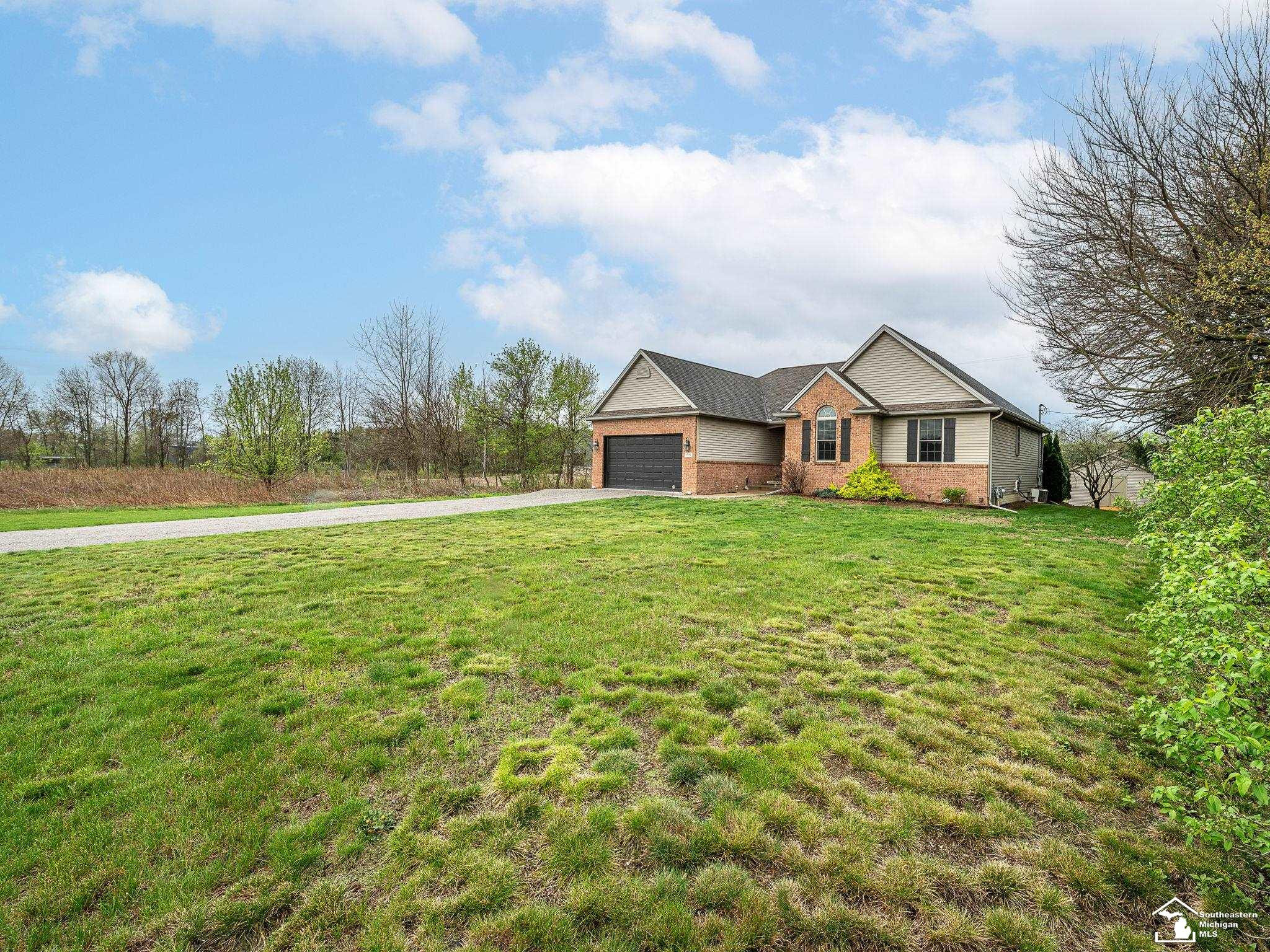 9585 Minx Road, Temperance, MI 48182 — Photo 33