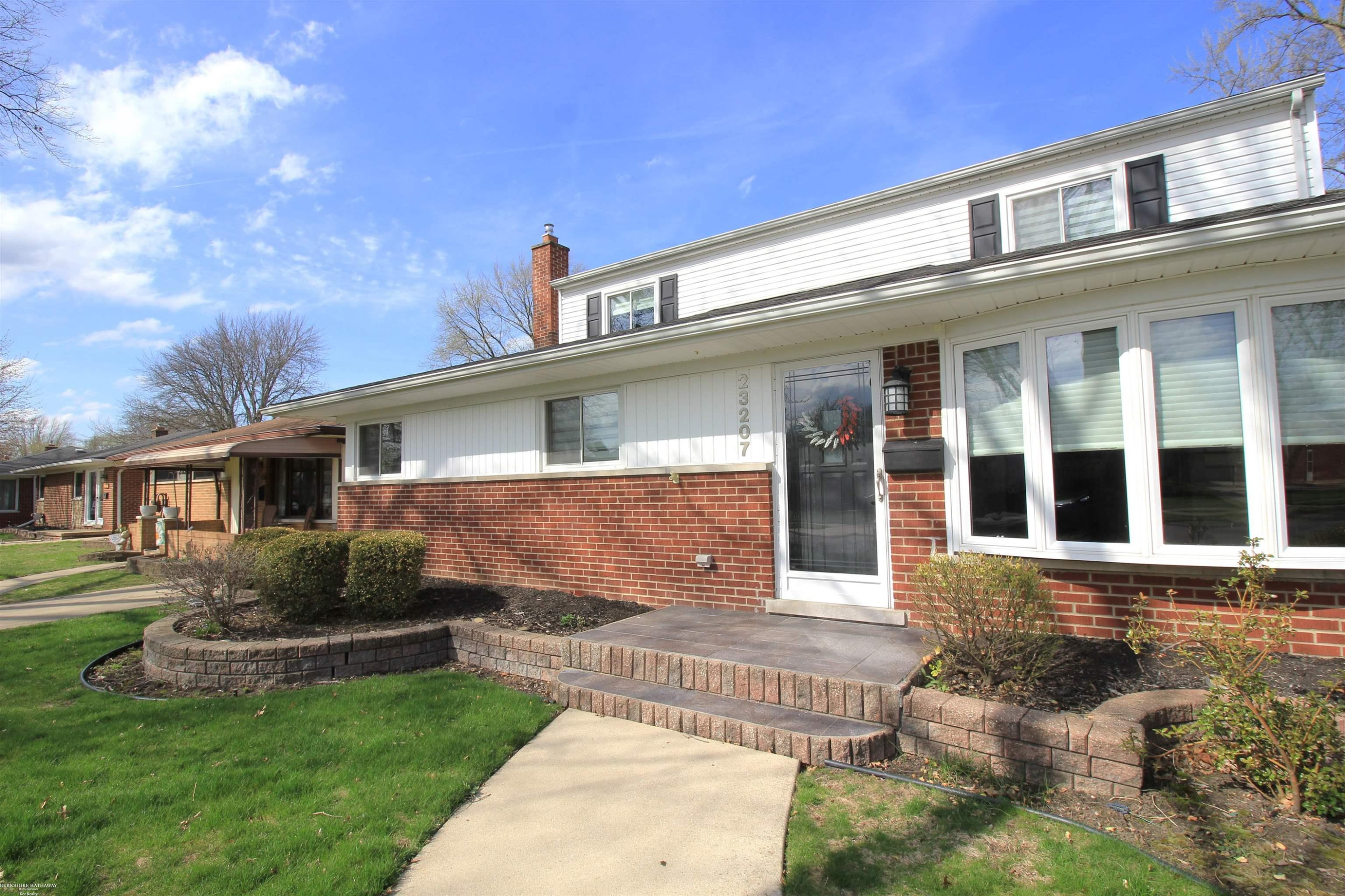 23207 Recreation Street, Saint Clair Shores, MI 48082 — Photo 3