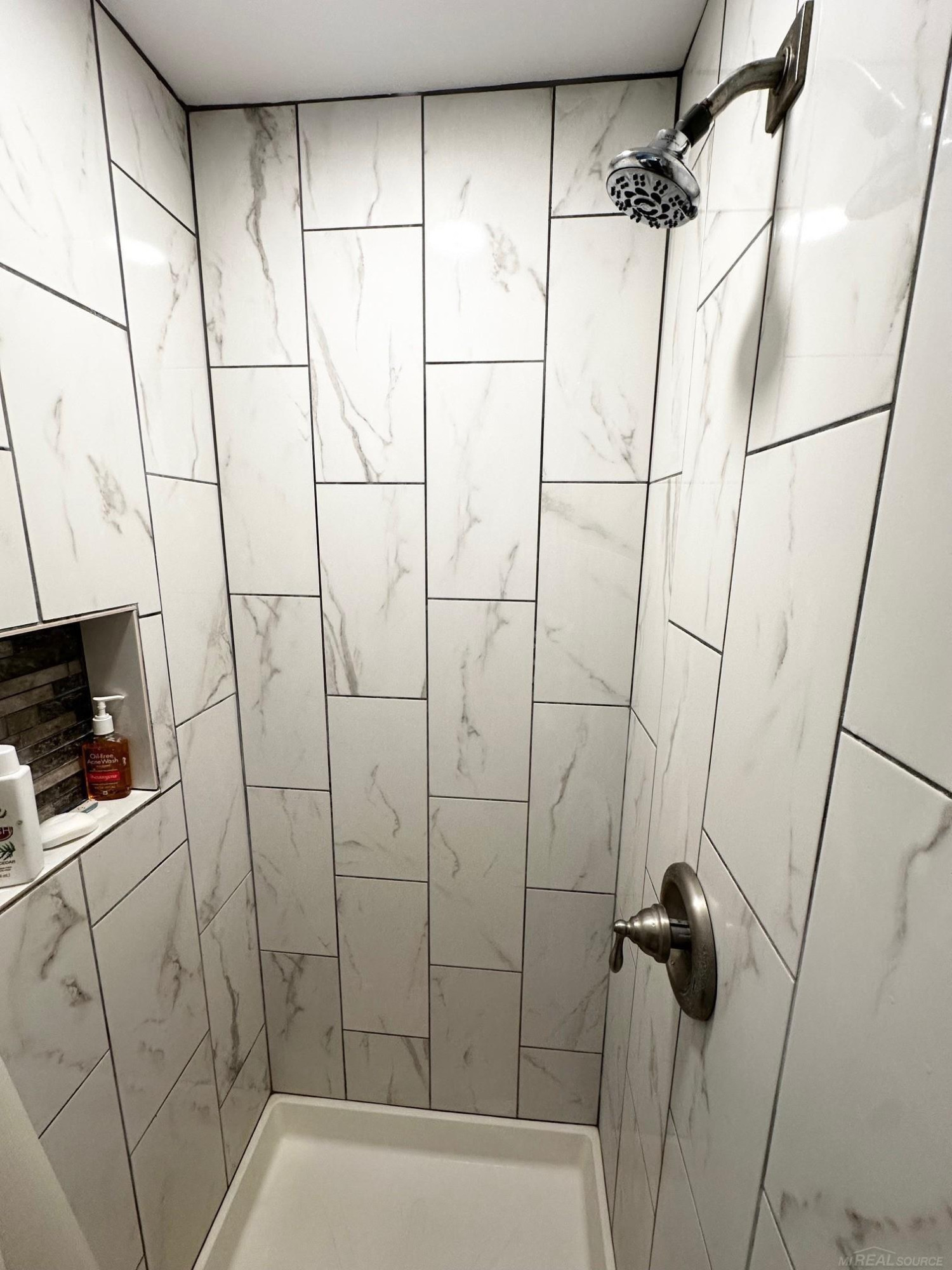 284 E Saint Clair Street, MI 48065 — Photo 15