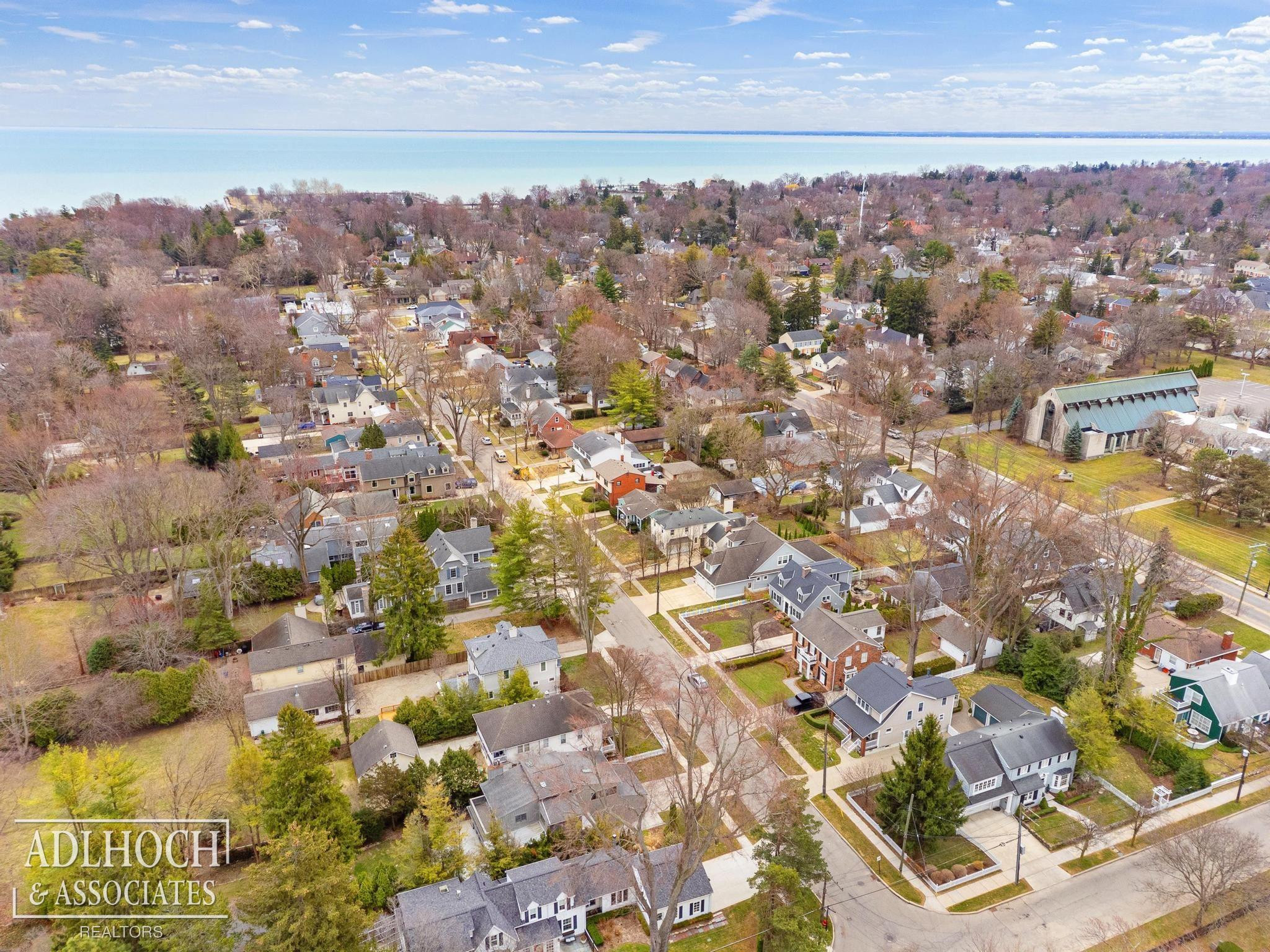 370 Country Club Lane, Grosse Pointe Farms, MI 48236 — Photo 32