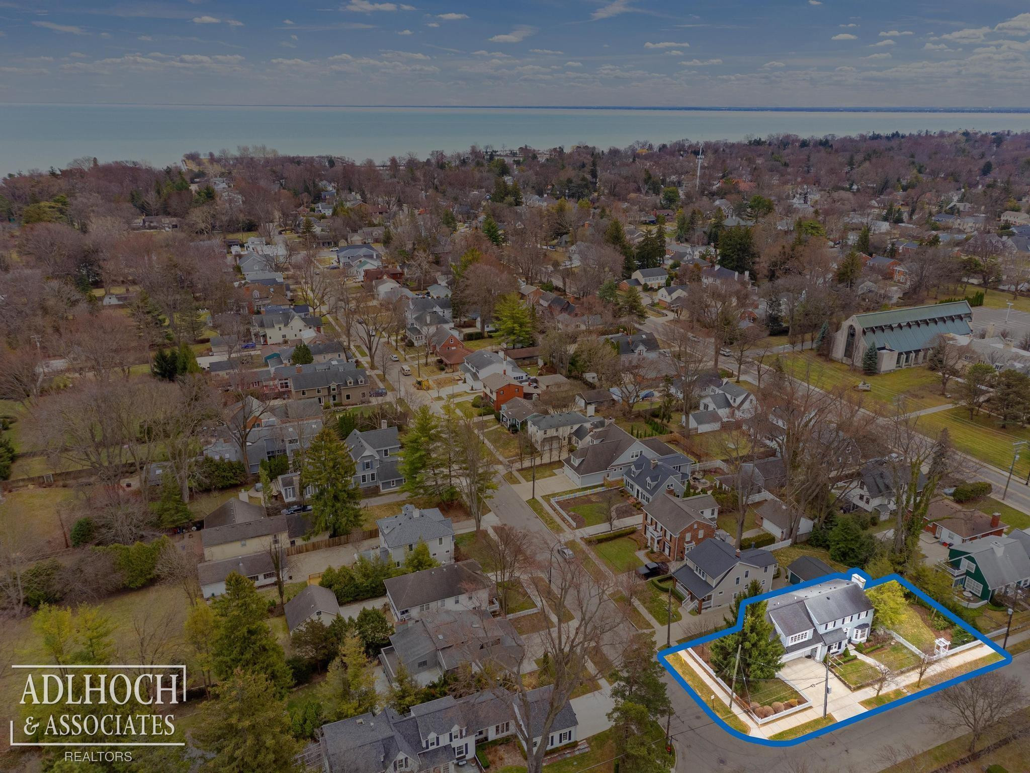 370 Country Club Lane, Grosse Pointe Farms, MI 48236 — Photo 33