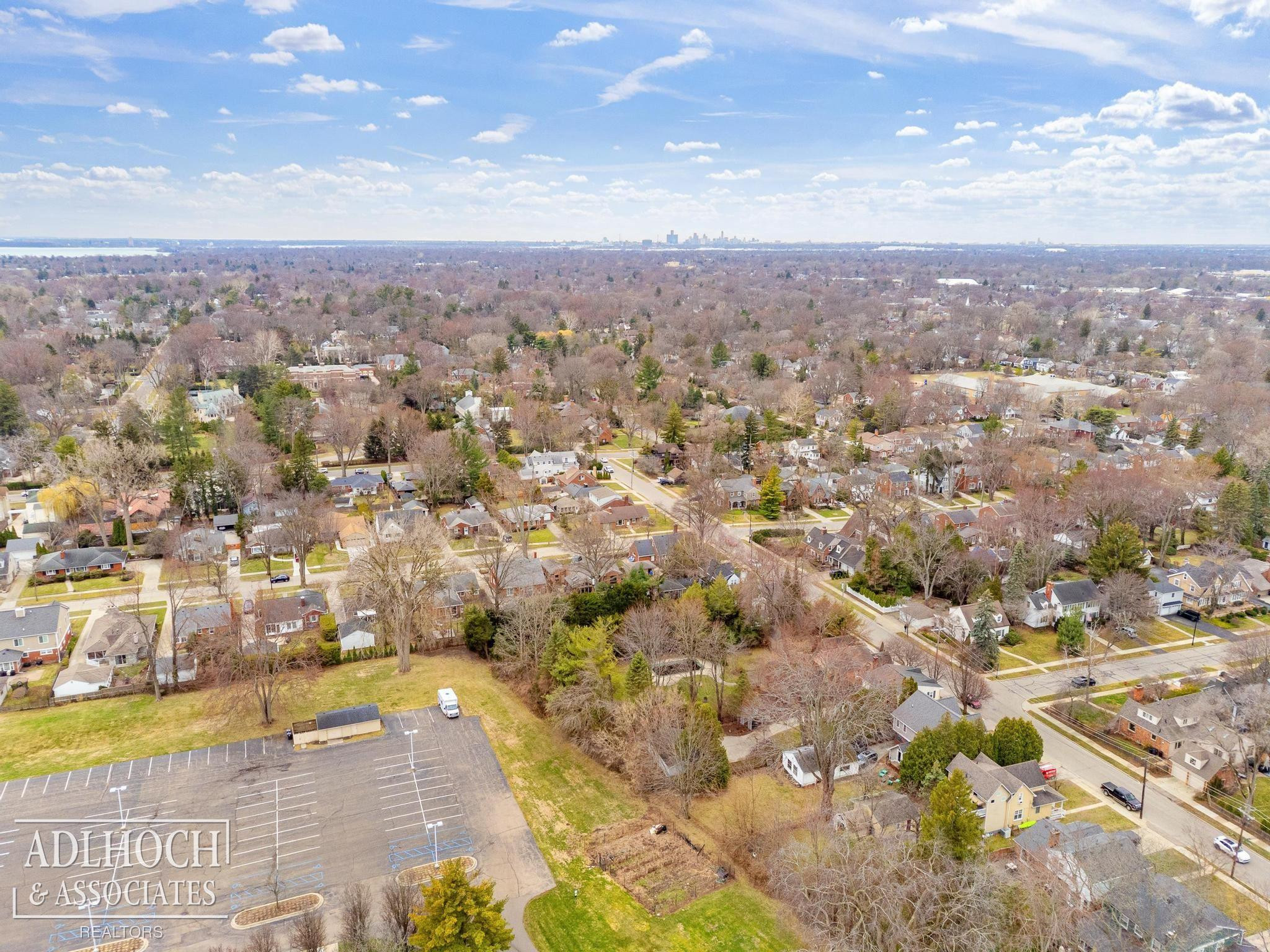 370 Country Club Lane, Grosse Pointe Farms, MI 48236 — Photo 34