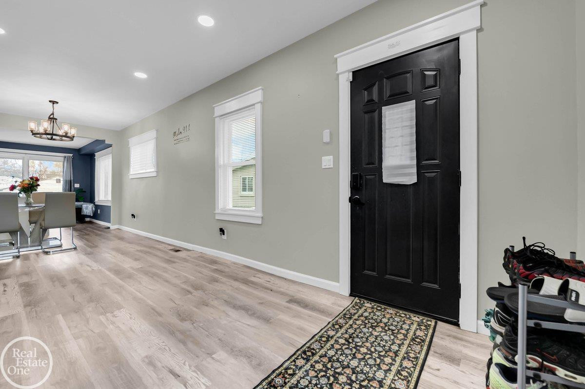 22816 Shakespeare Street, Eastpointe, MI 48021 — Photo 4
