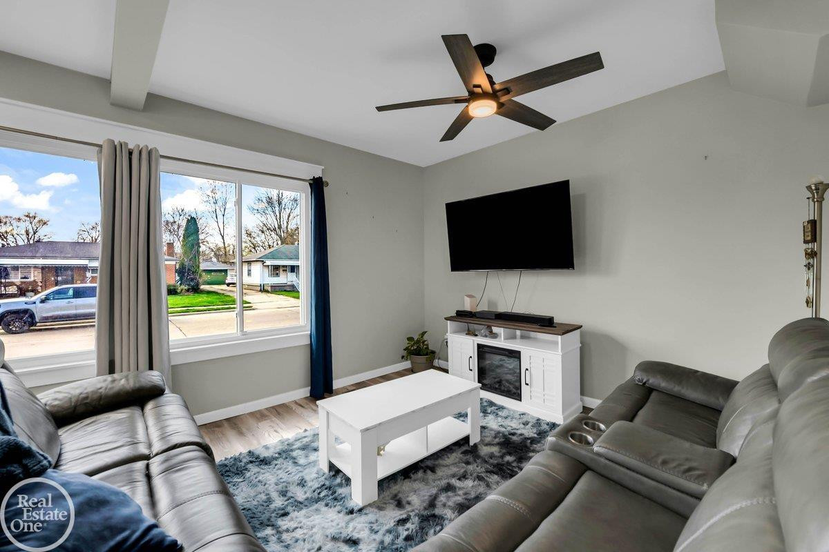 22816 Shakespeare Street, Eastpointe, MI 48021 — Photo 6