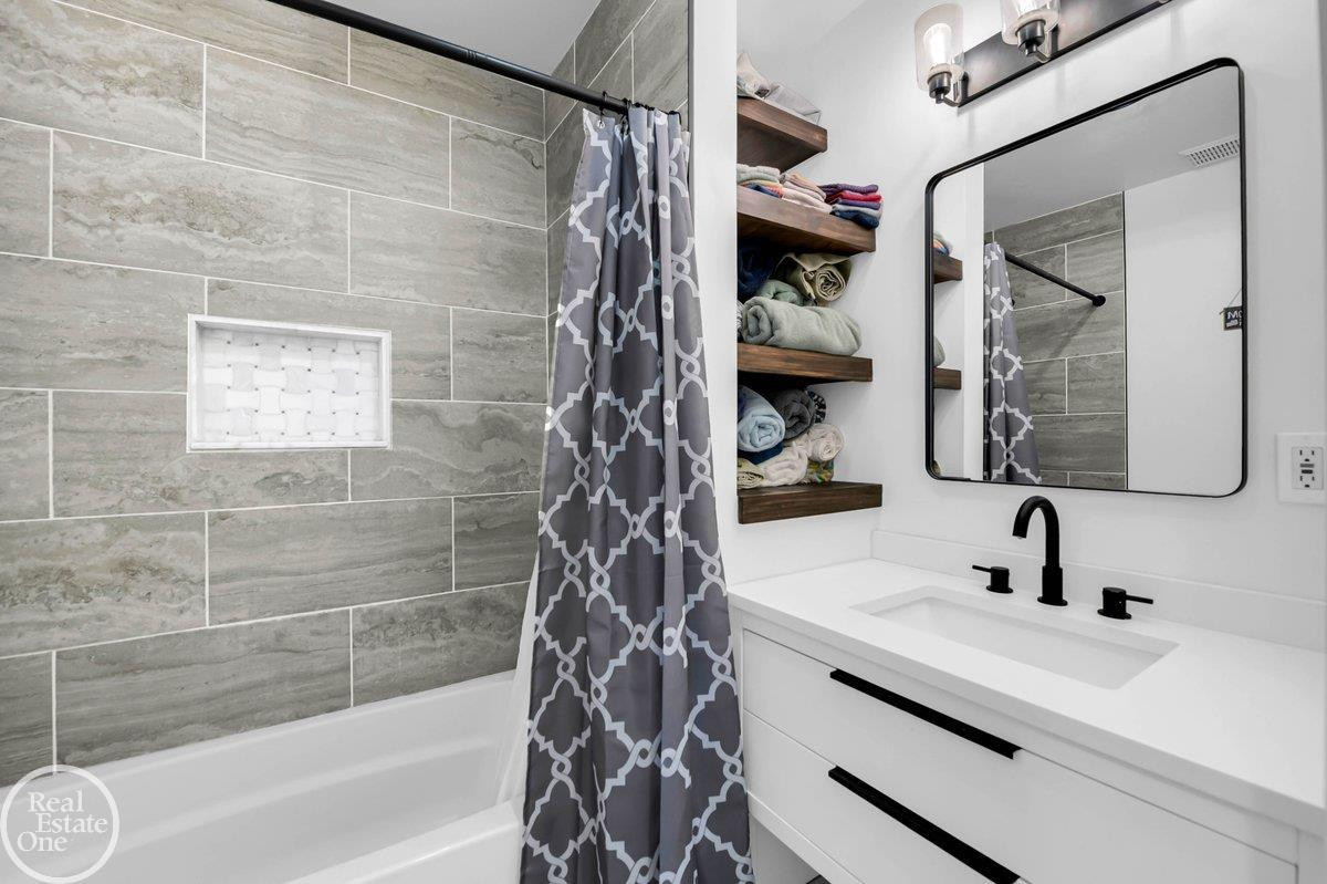 22816 Shakespeare Street, Eastpointe, MI 48021 — Photo 19