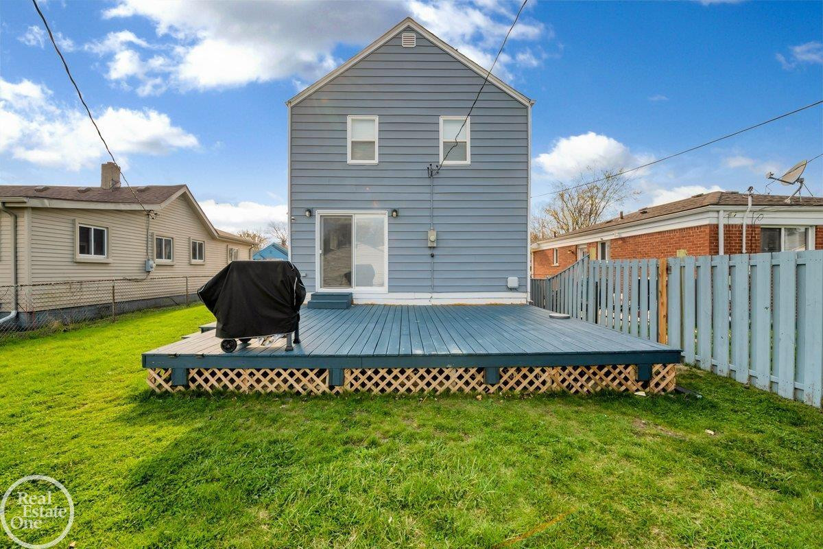 22816 Shakespeare Street, Eastpointe, MI 48021 — Photo 26