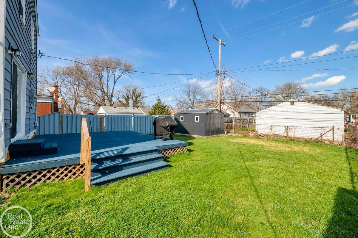 22816 Shakespeare Street, Eastpointe, MI 48021 — Photo 27