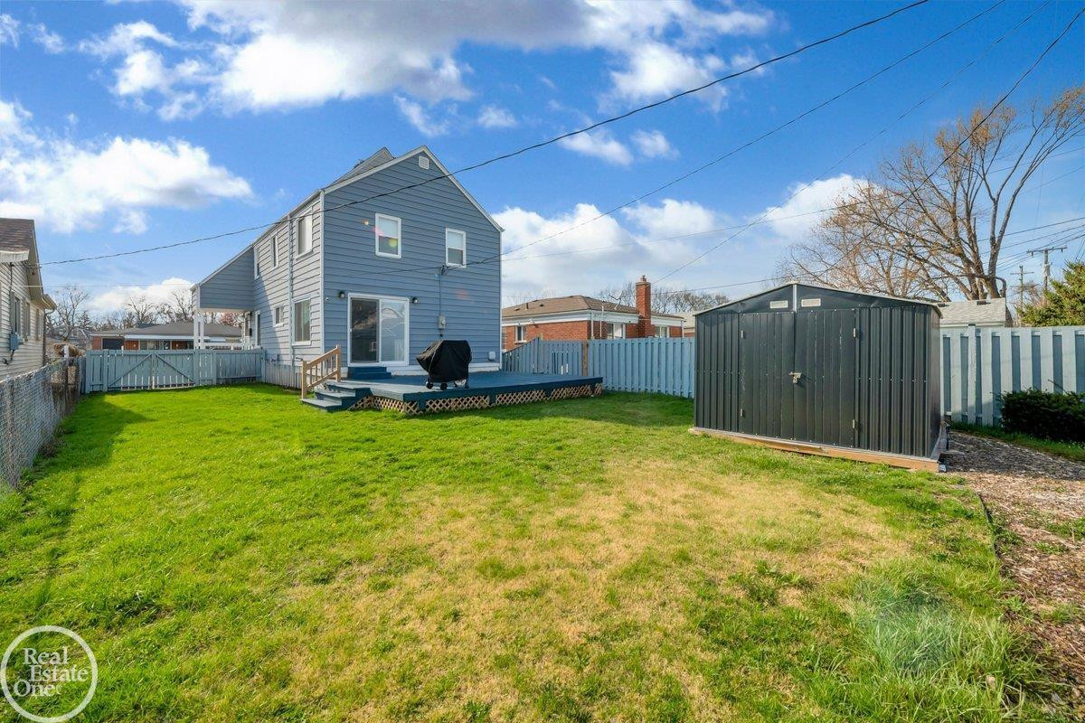 22816 Shakespeare Street, Eastpointe, MI 48021 — Photo 28