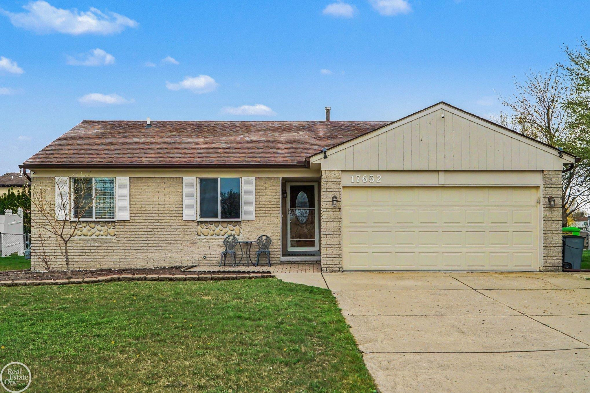 17652 Millstone Drive, Macomb, MI 48044 — Photo 2