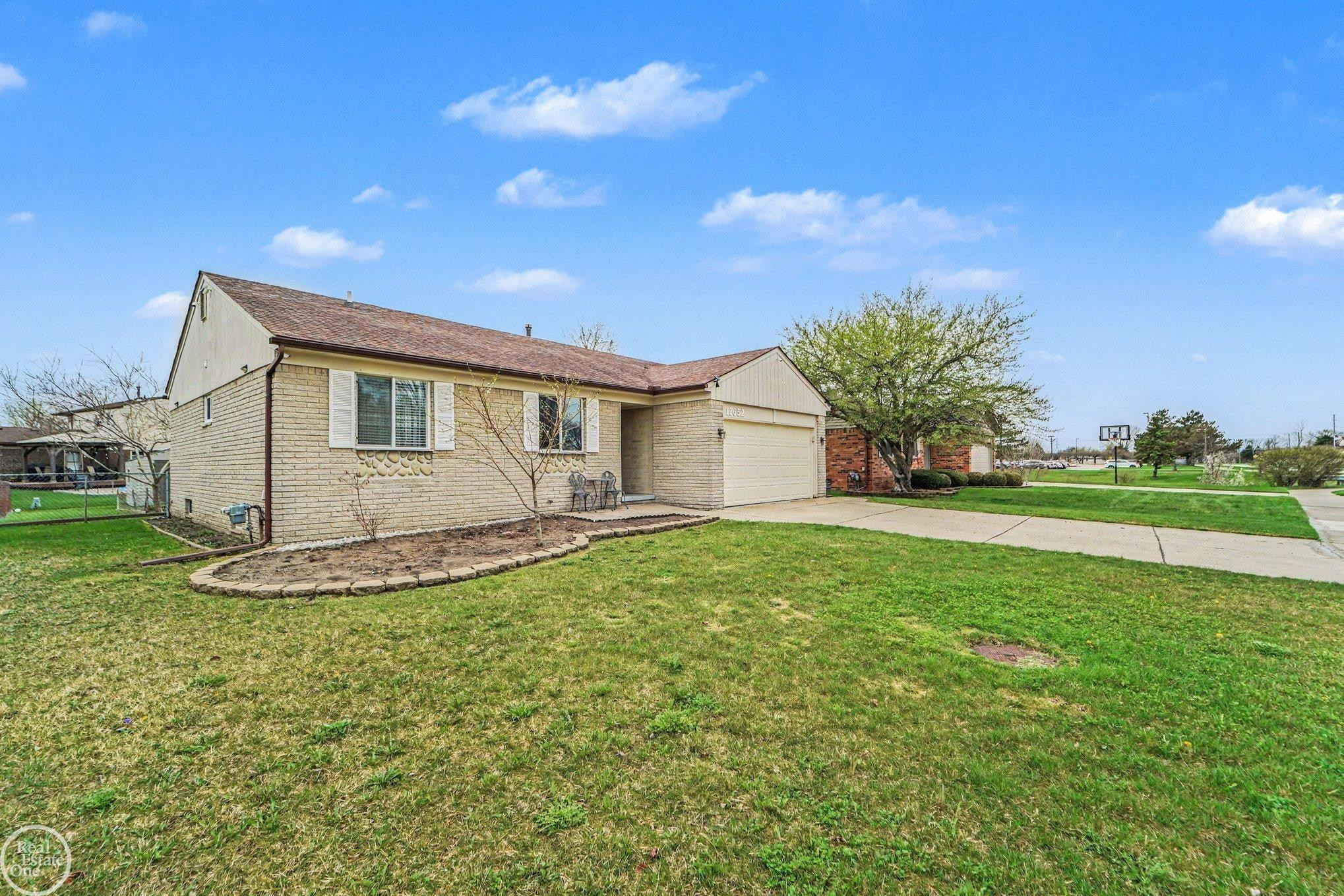17652 Millstone Drive, Macomb, MI 48044 — Photo 3