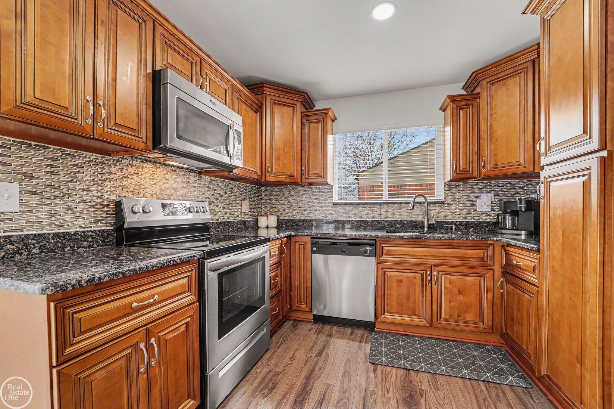 17652 Millstone Drive, Macomb, MI 48044 — Photo 6