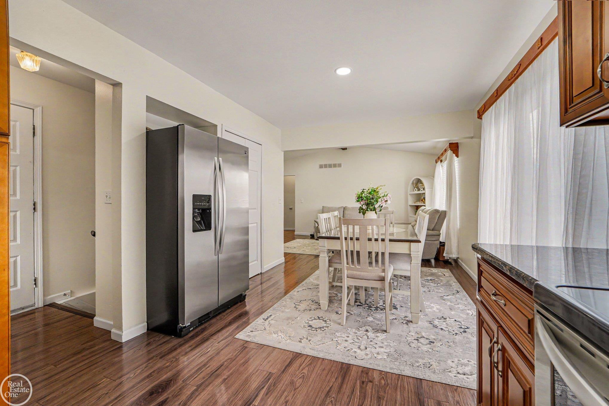17652 Millstone Drive, Macomb, MI 48044 — Photo 8