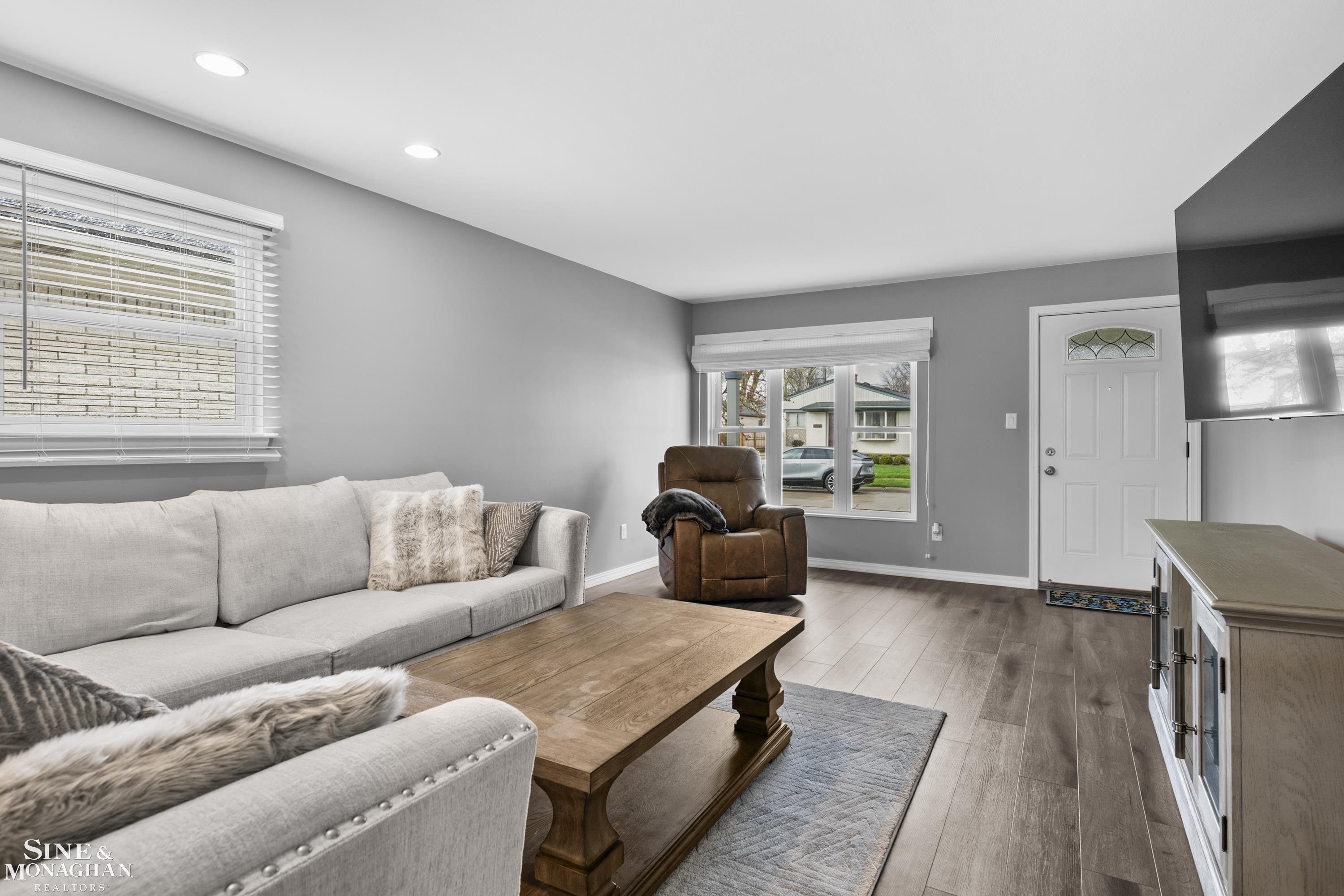 28008 Elba Street, Saint Clair Shores, MI 48081 — Photo 5