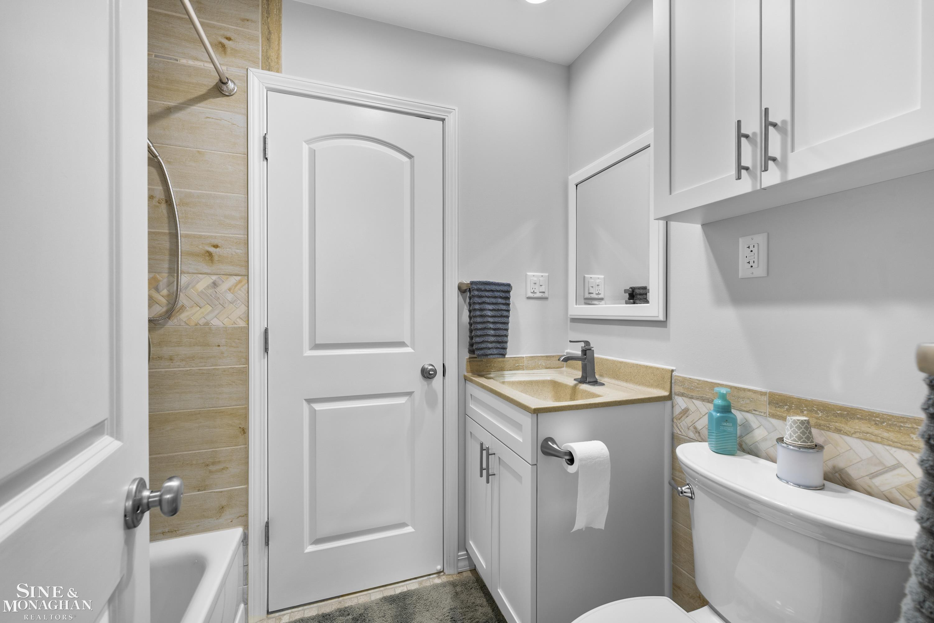 28008 Elba Street, Saint Clair Shores, MI 48081 — Photo 15