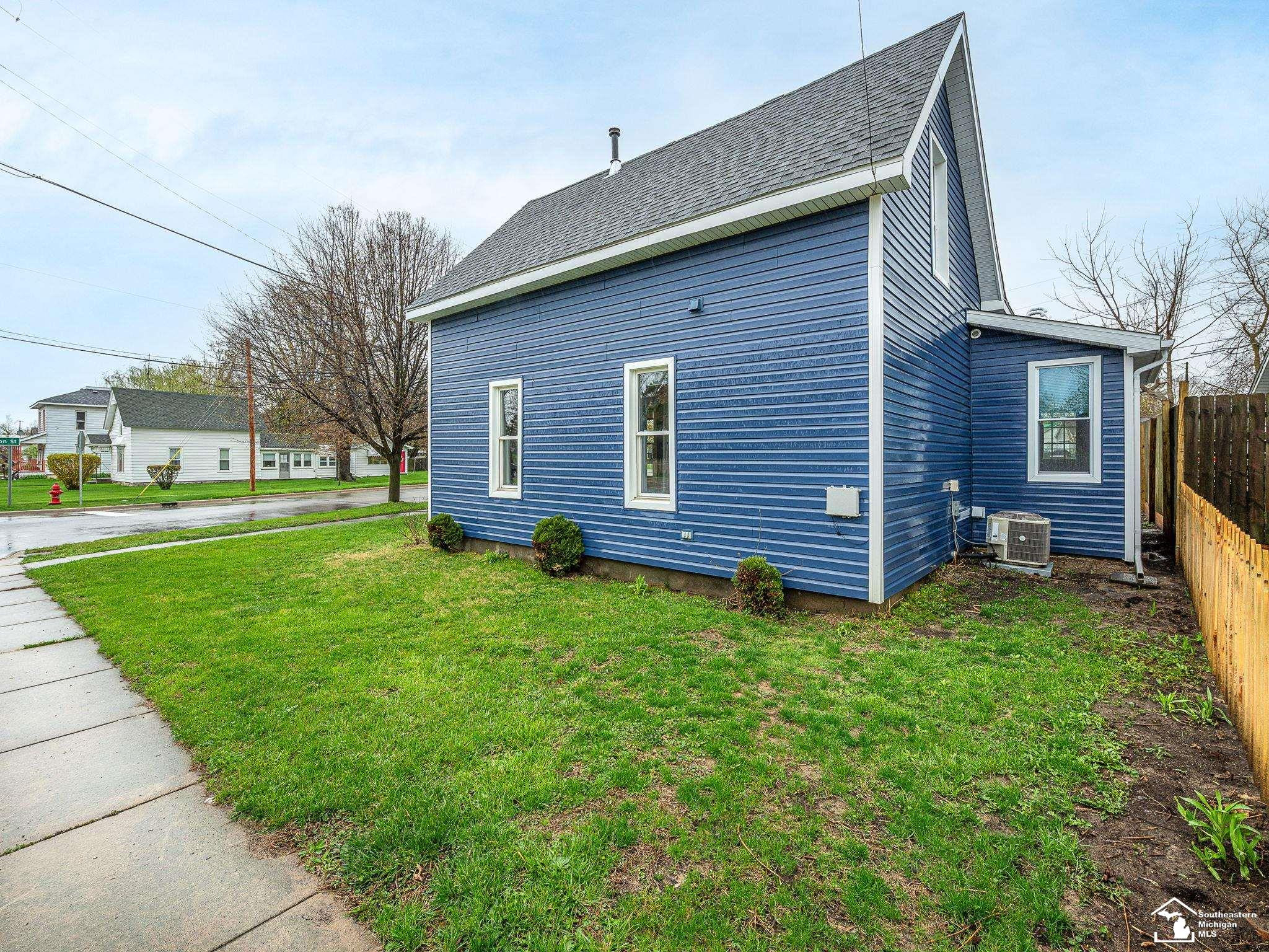 371 Washington Street, Dundee, MI 48131 — Photo 28