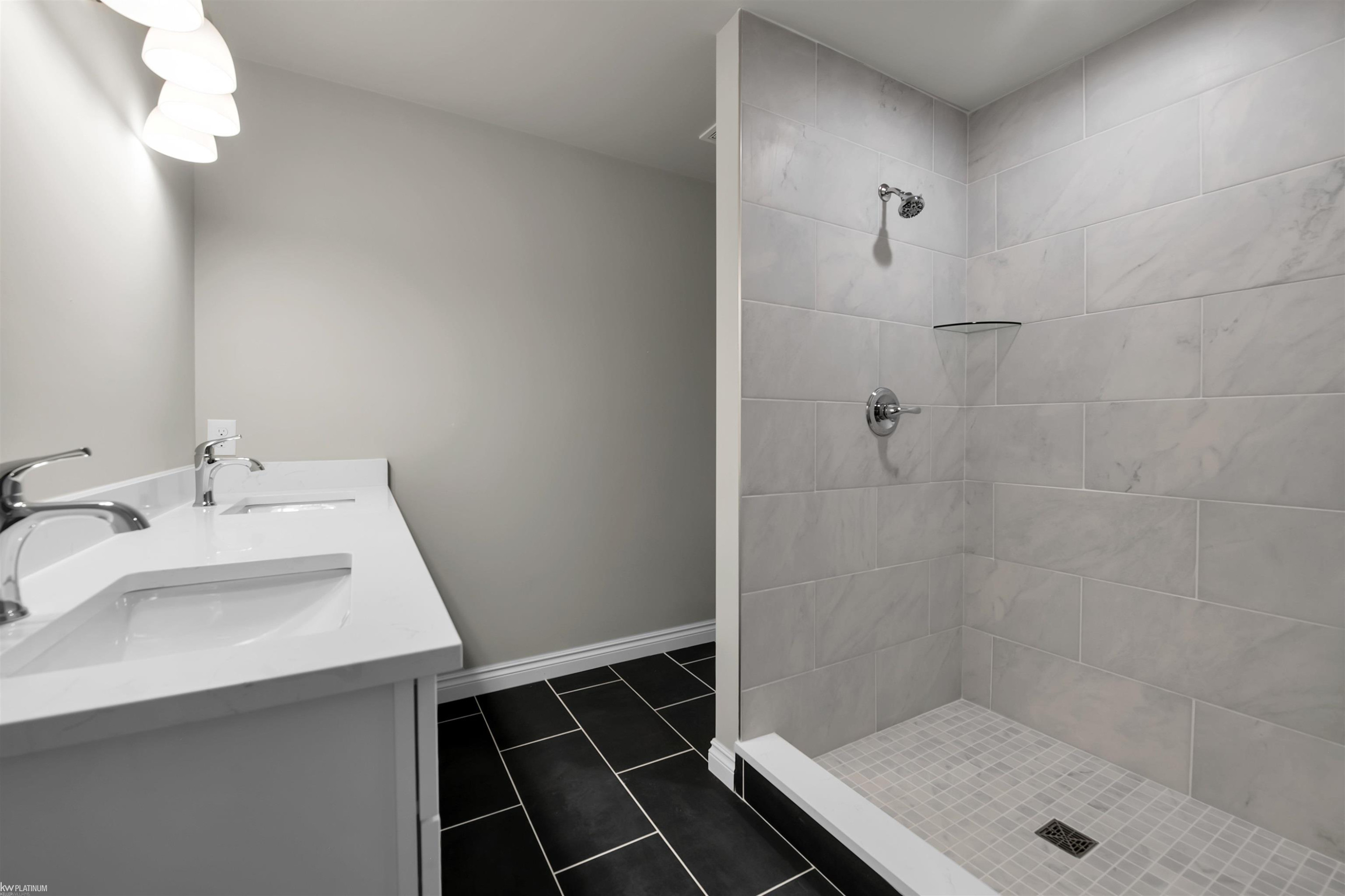 48382 Applegrove Lane, New Baltimore, MI — Photo 11
