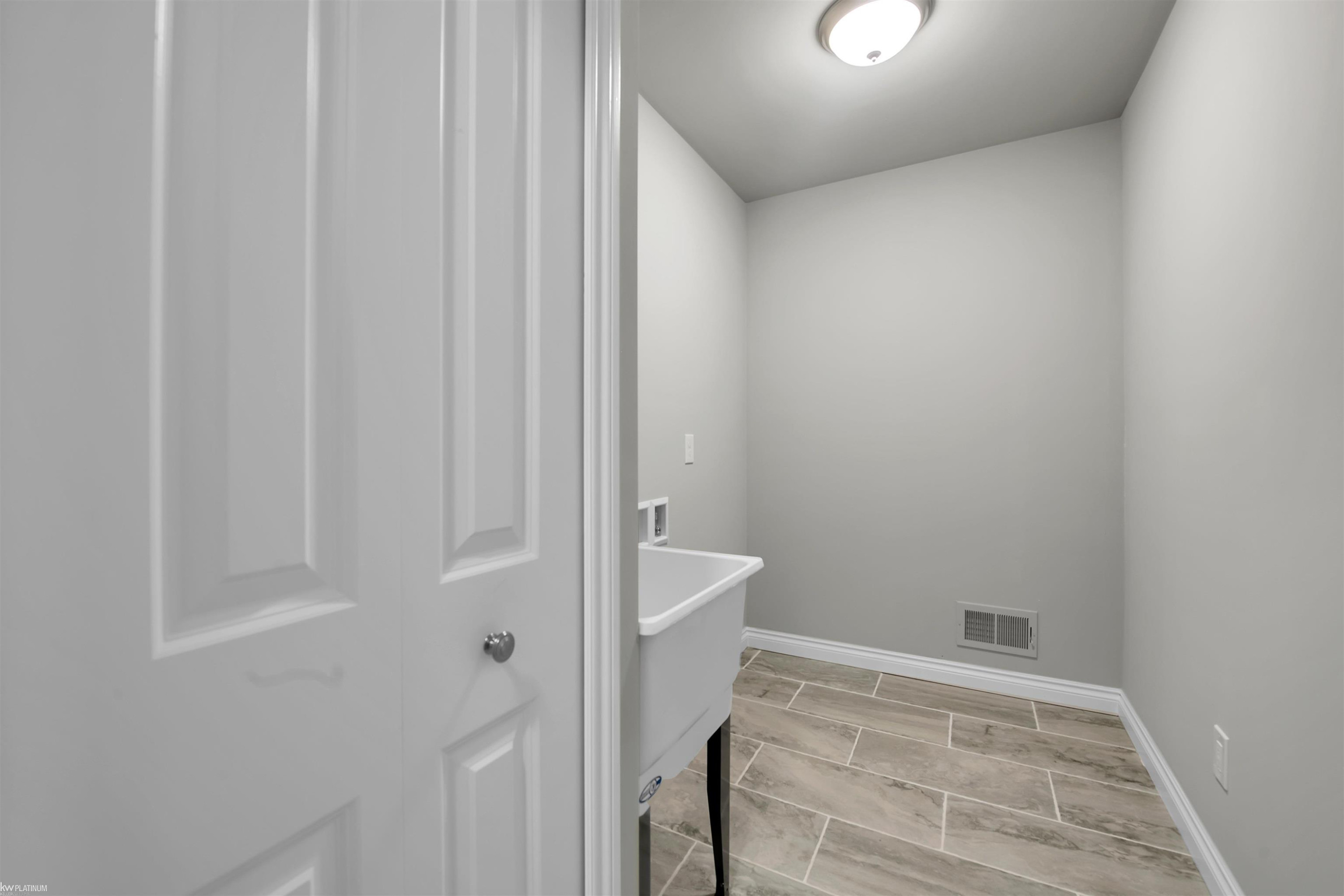 48382 Applegrove Lane, New Baltimore, MI — Photo 14