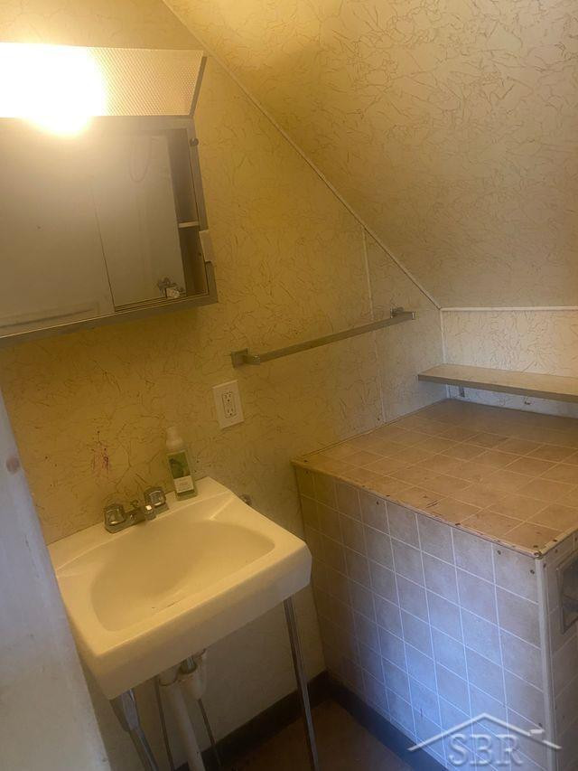 802 S Woodbridge Street, Saginaw, MI 48602 — Photo 8