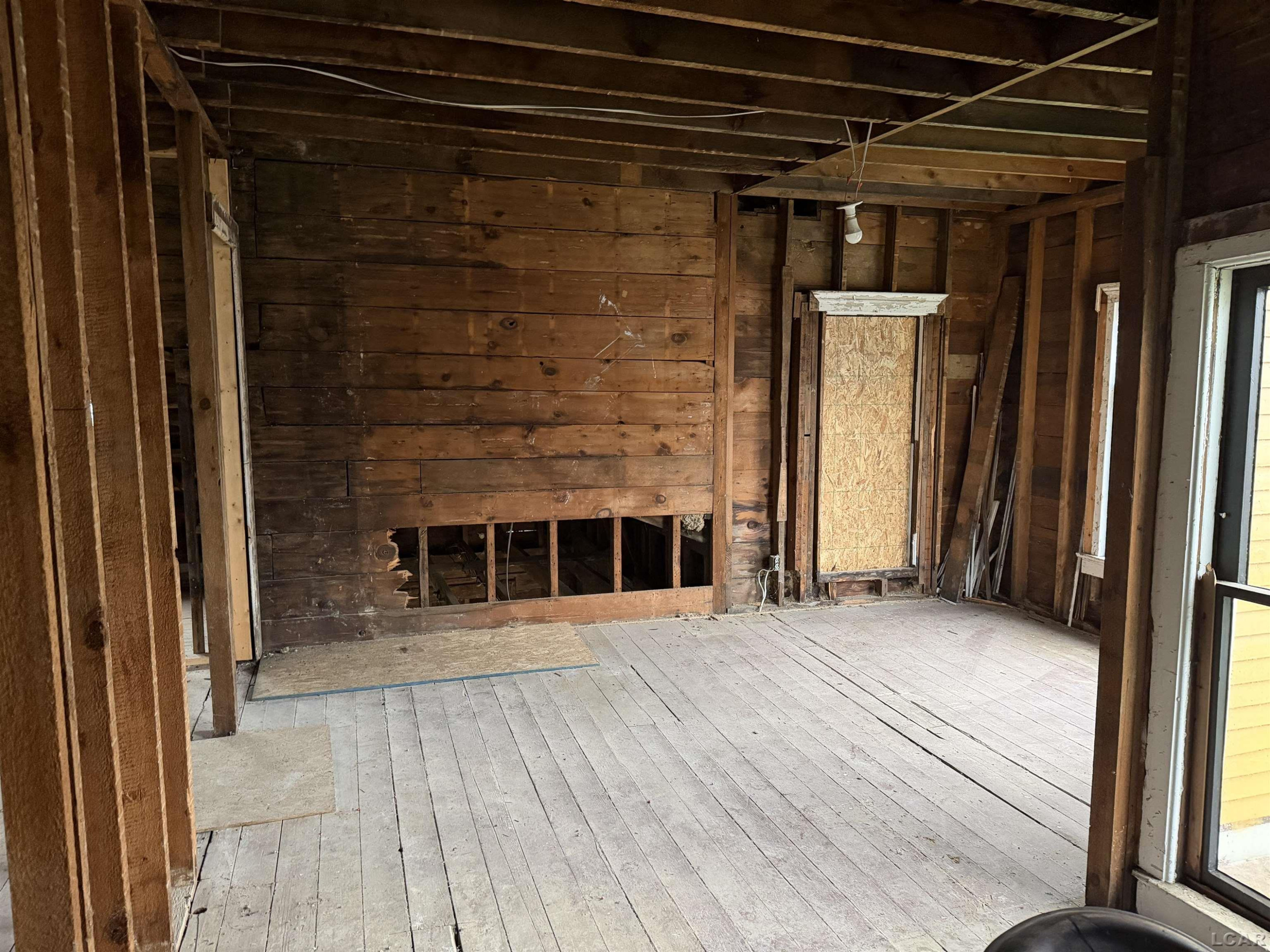 143 Lafayette Street, Hudson, MI 49247 — Photo 17