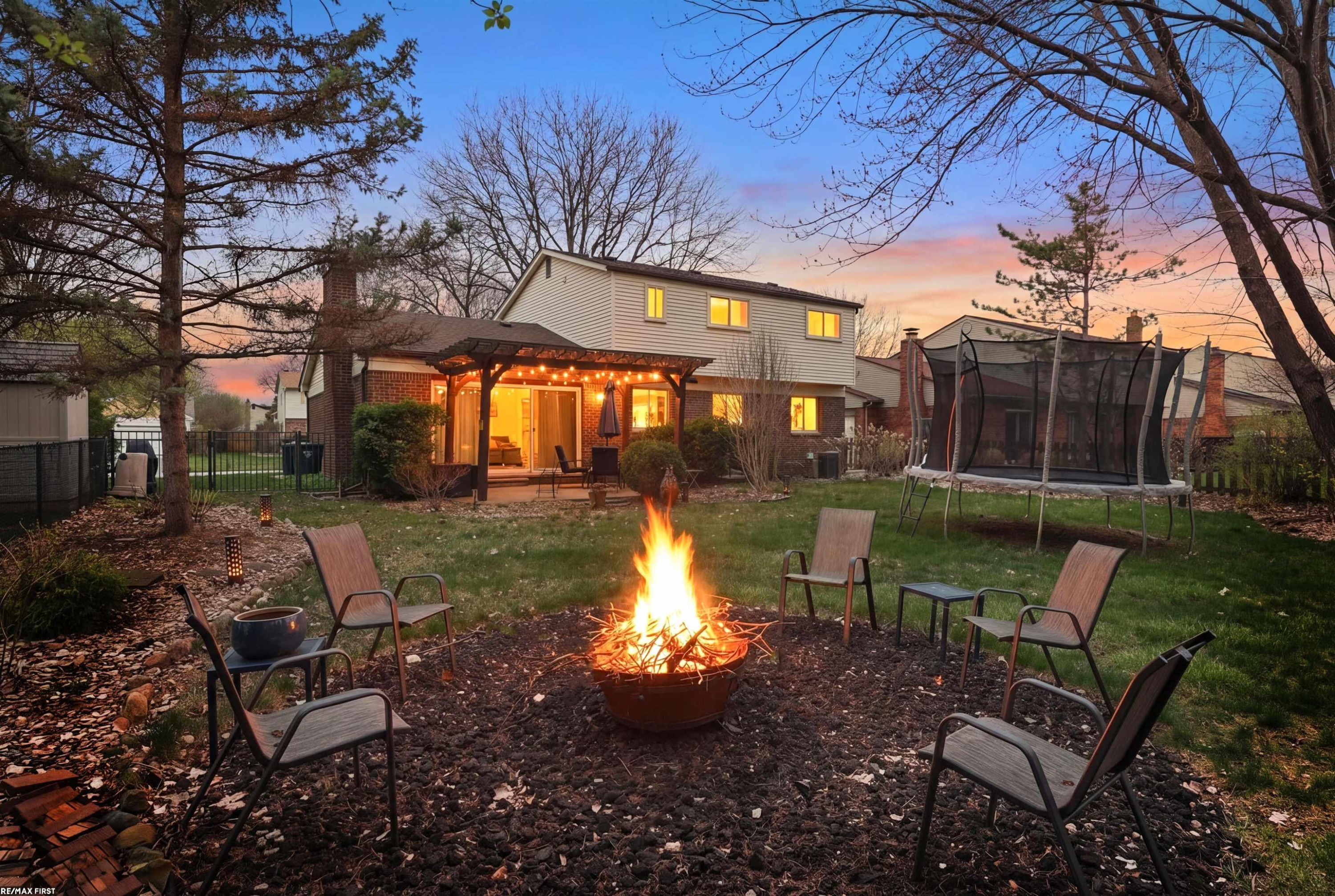 3586 Kings Point Drive, Troy, MI 48083 — Photo 3